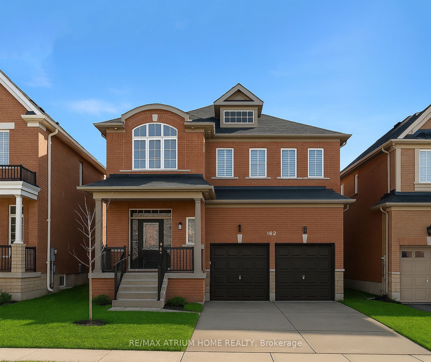 162 Bathurst Glen Drive Property Photo 1