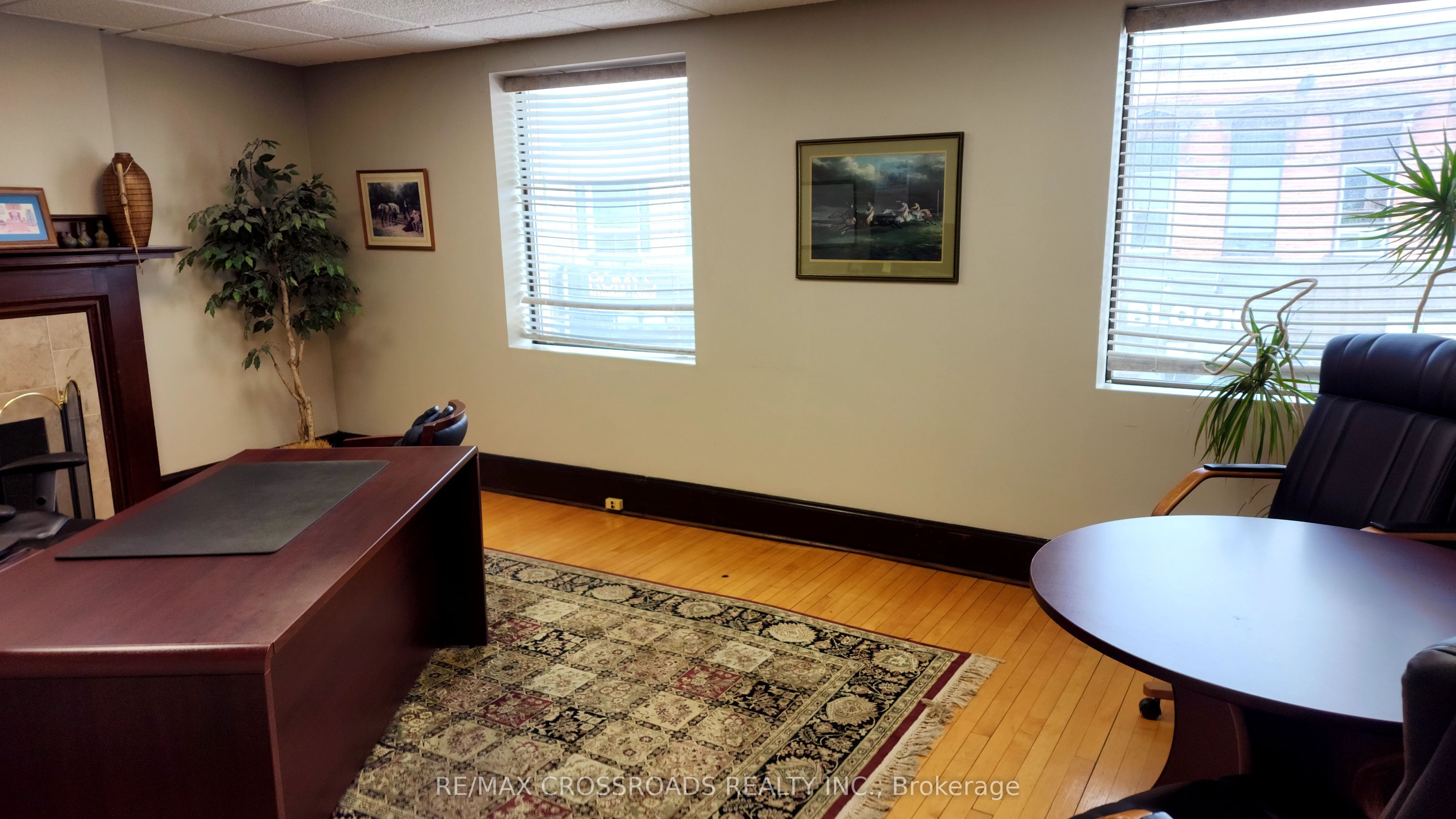 #4 - 15221 Yonge Street Property Photo 11