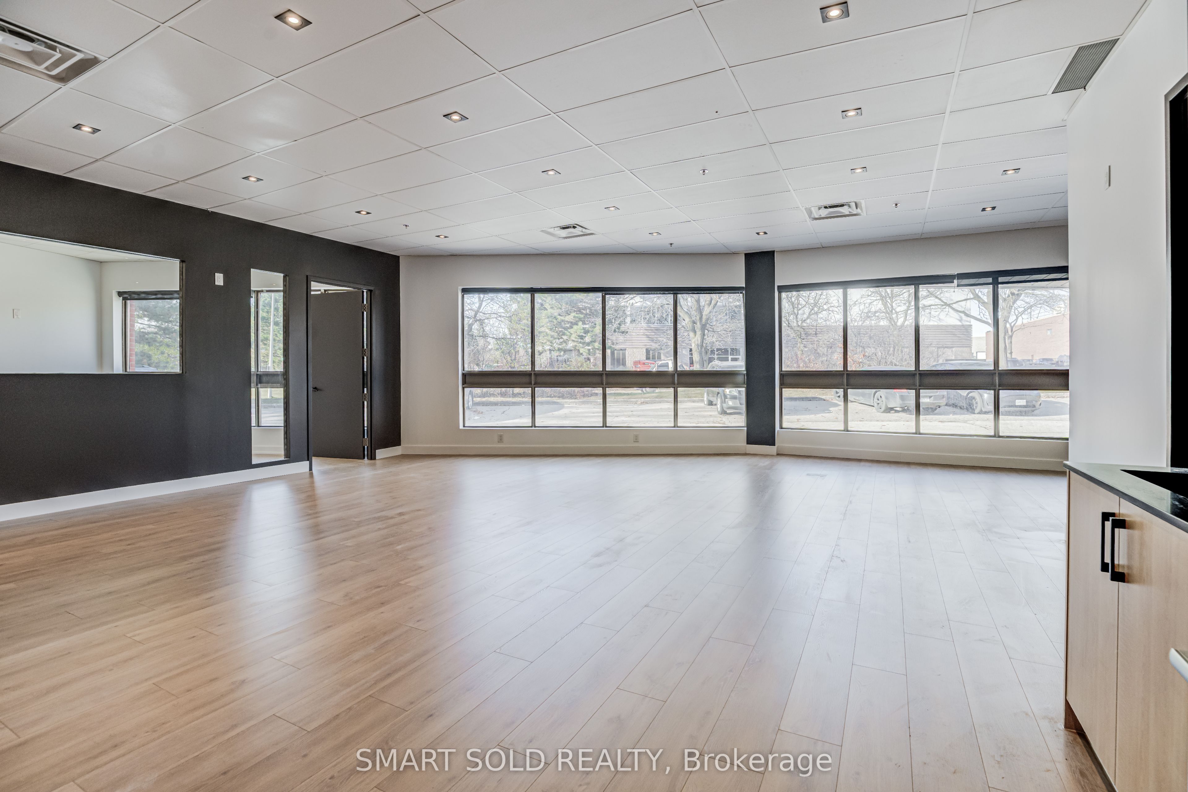 #3 Property Photo 15