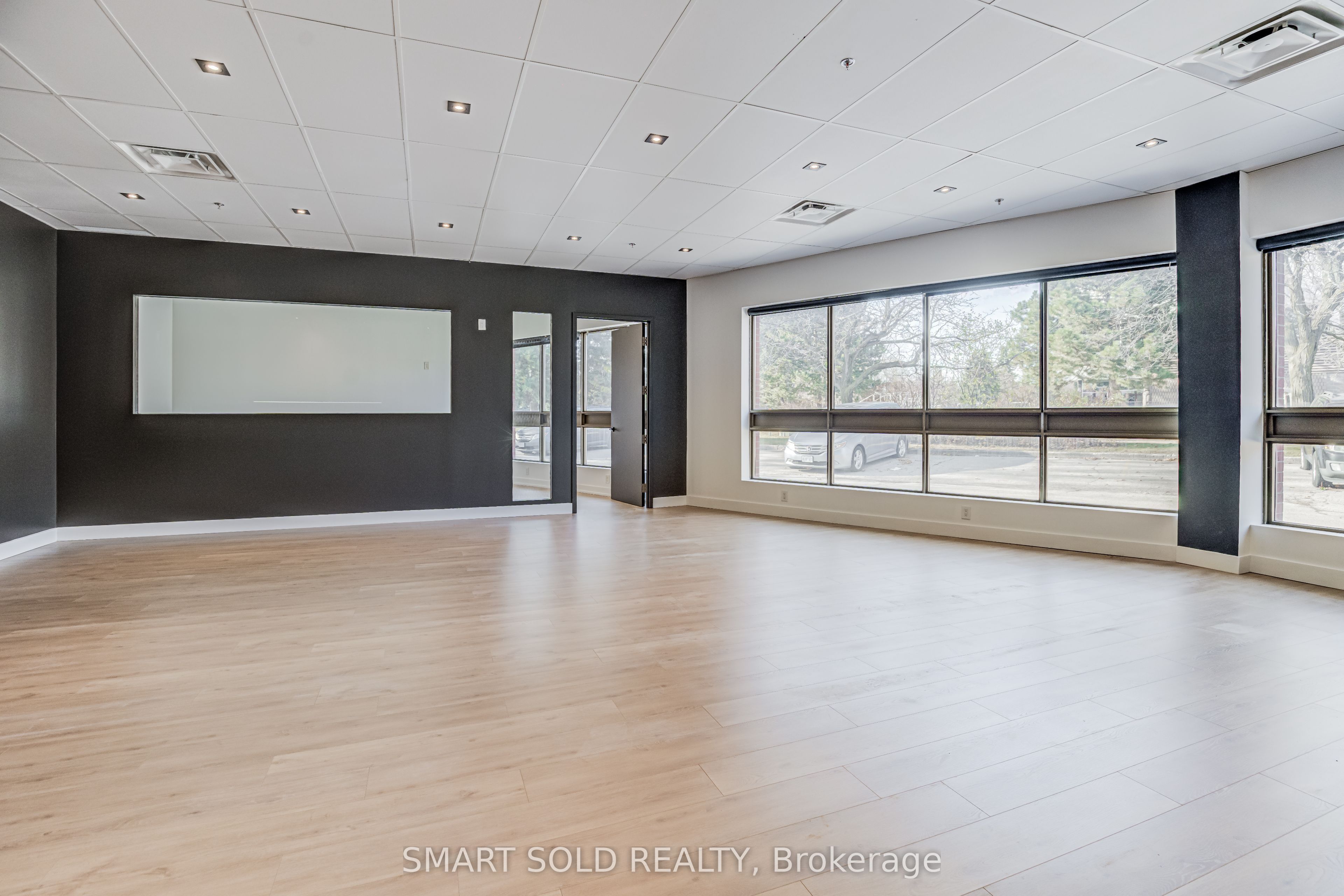 #3 Property Photo 16