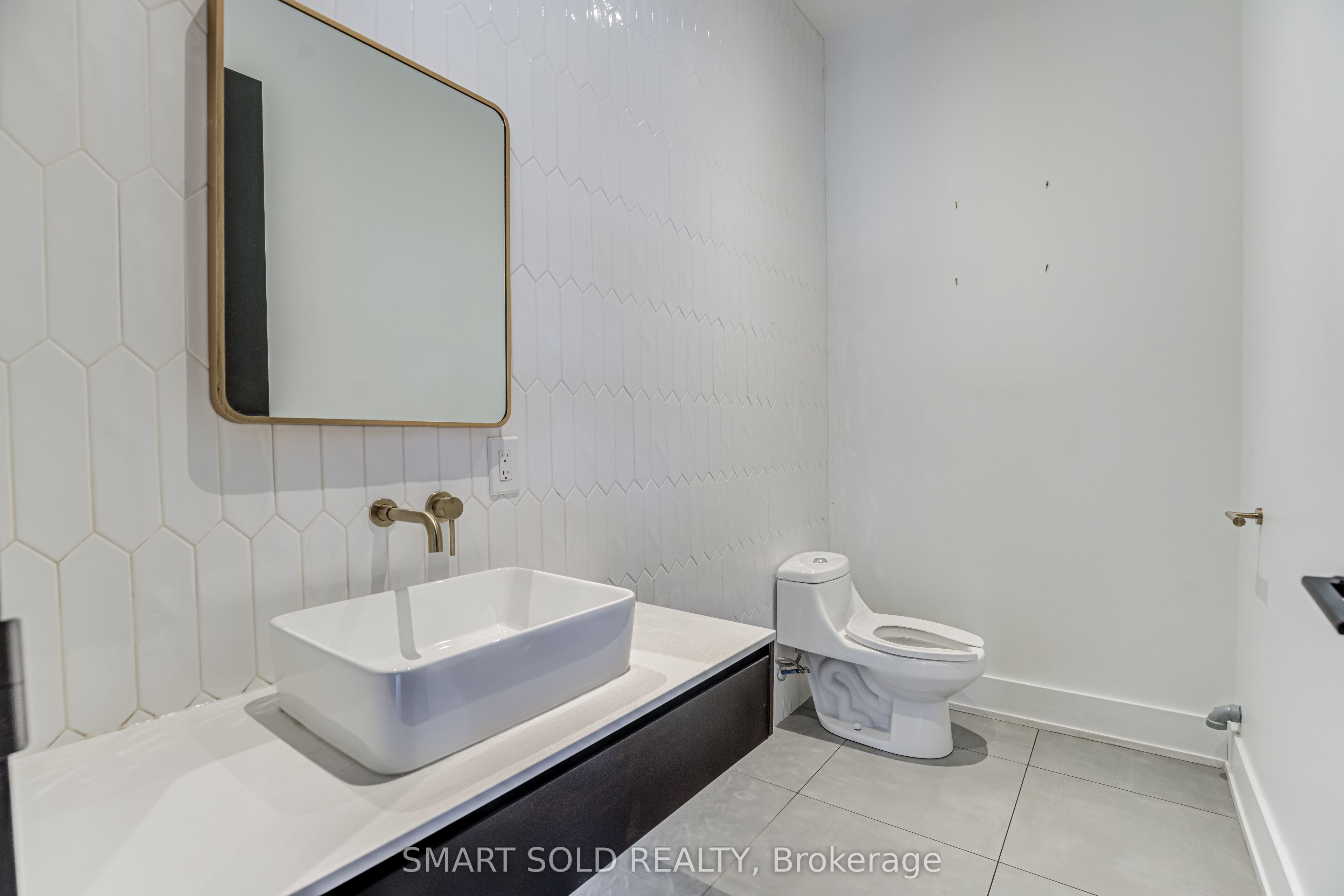 #3 Property Photo 20
