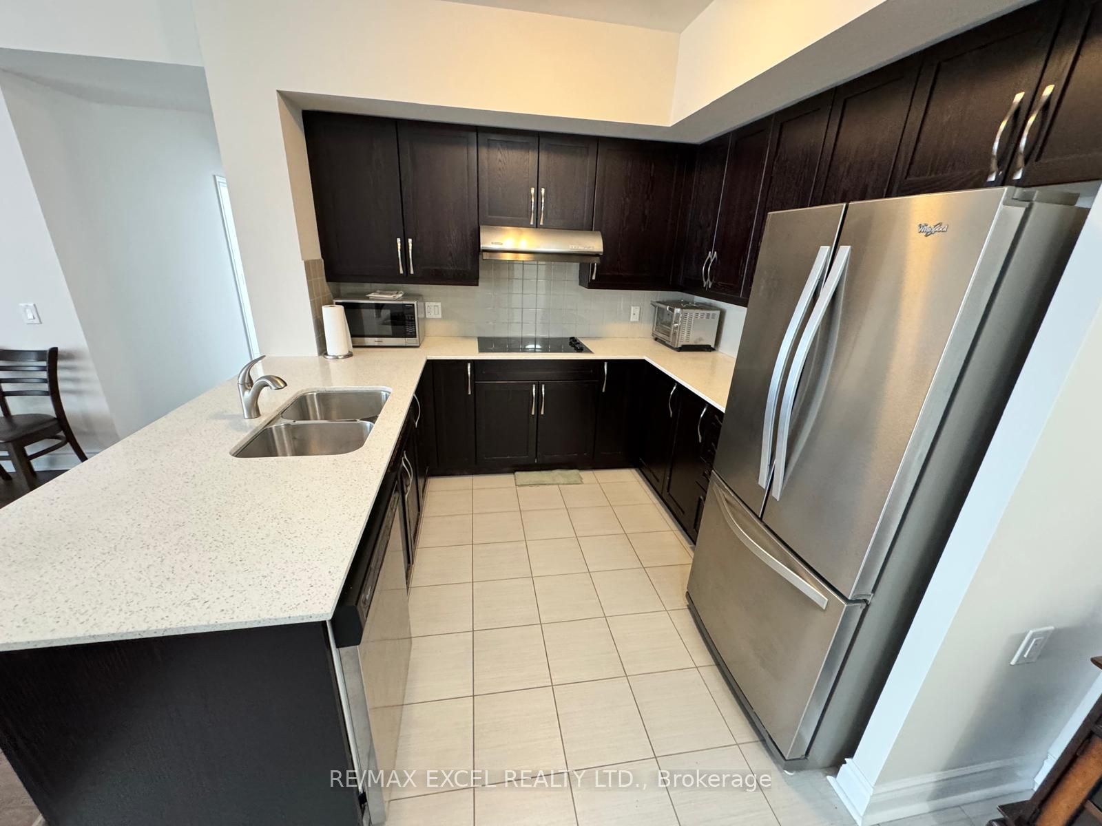 1 Sun Yat Sen Avenue 257 Property Photo 3