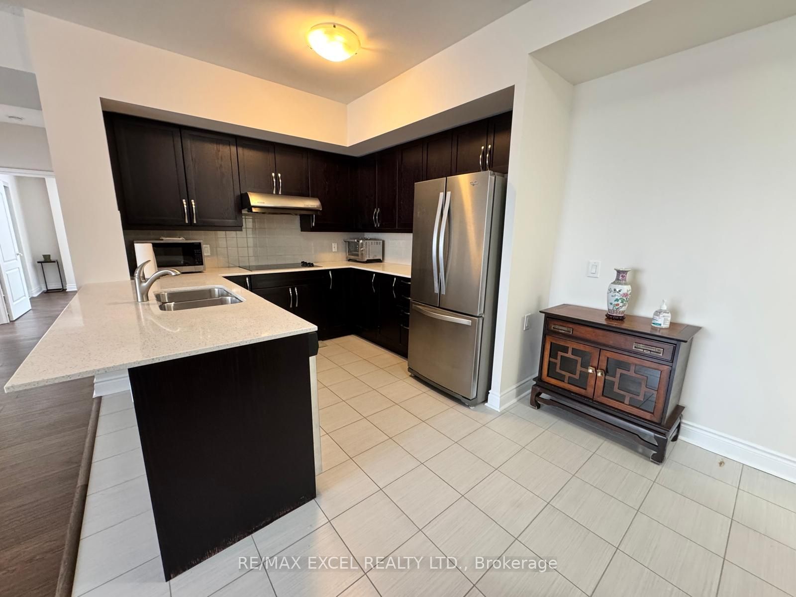 1 Sun Yat Sen Avenue 257 Property Photo 6