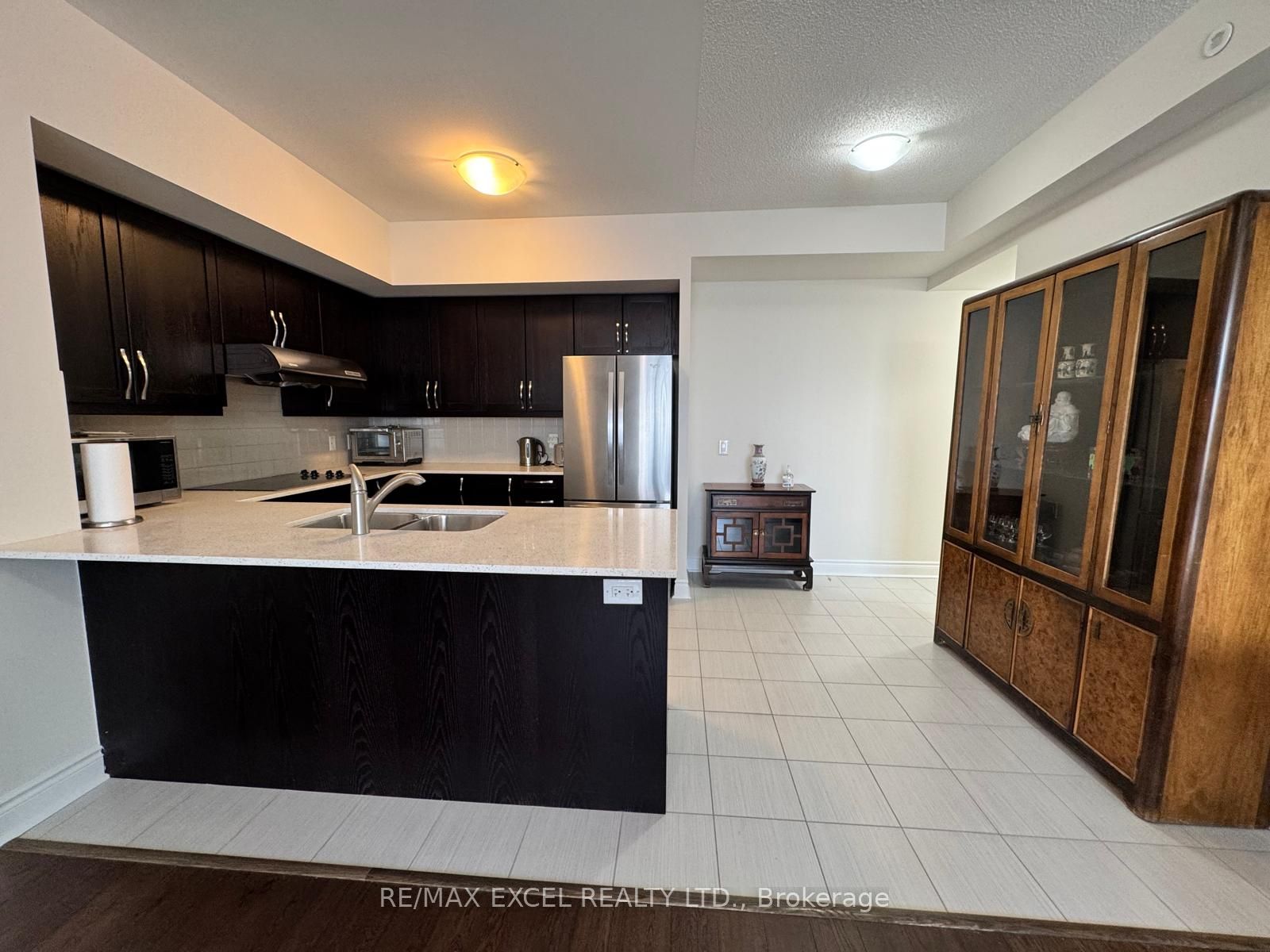 1 Sun Yat Sen Avenue 257 Property Photo 7