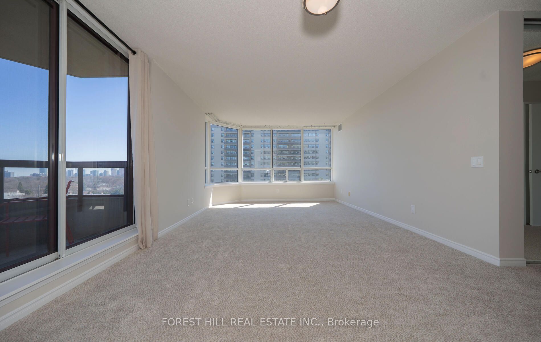 91 Townsgate Dr Property Photo 19