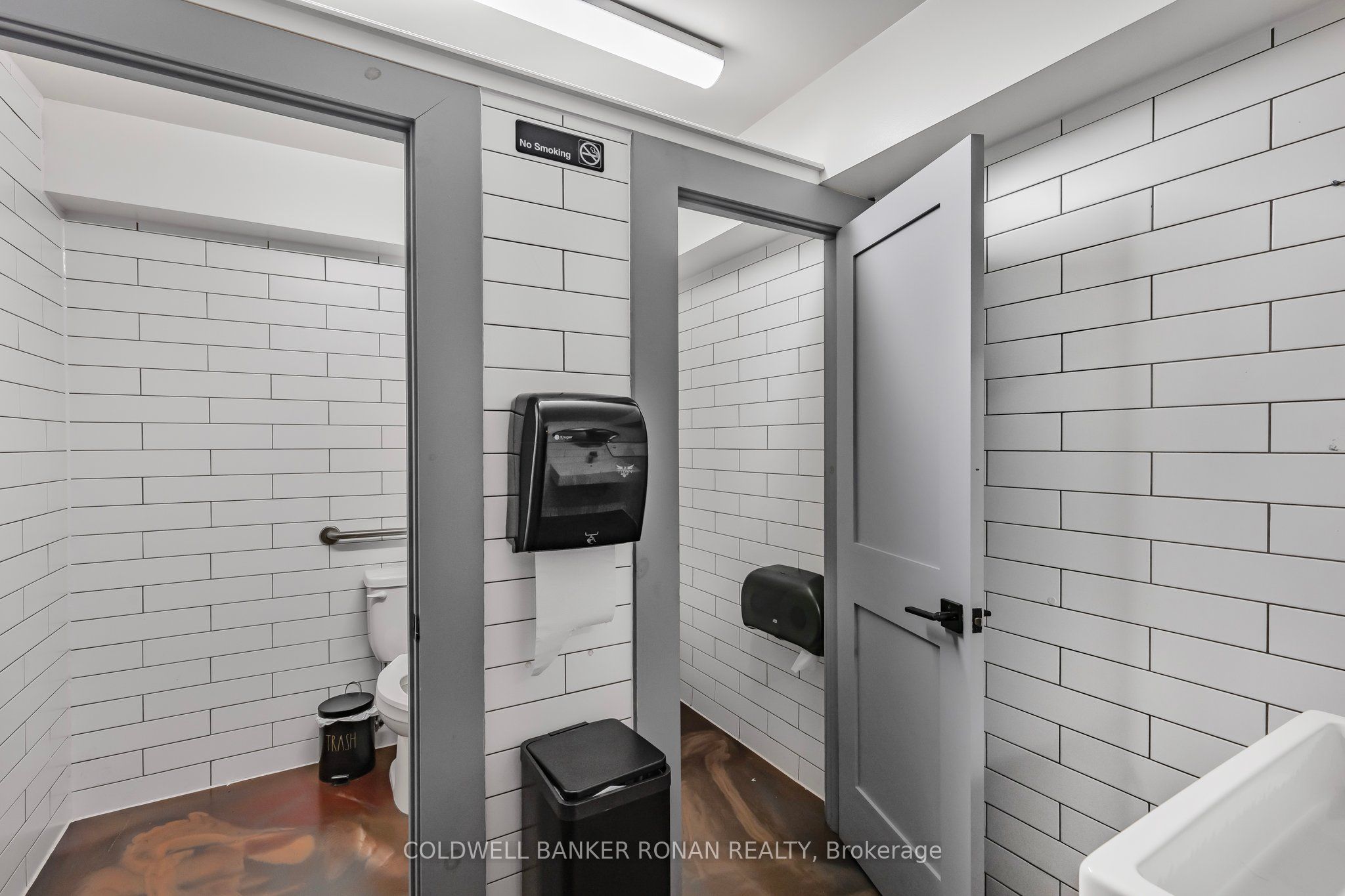1 Property Photo 21