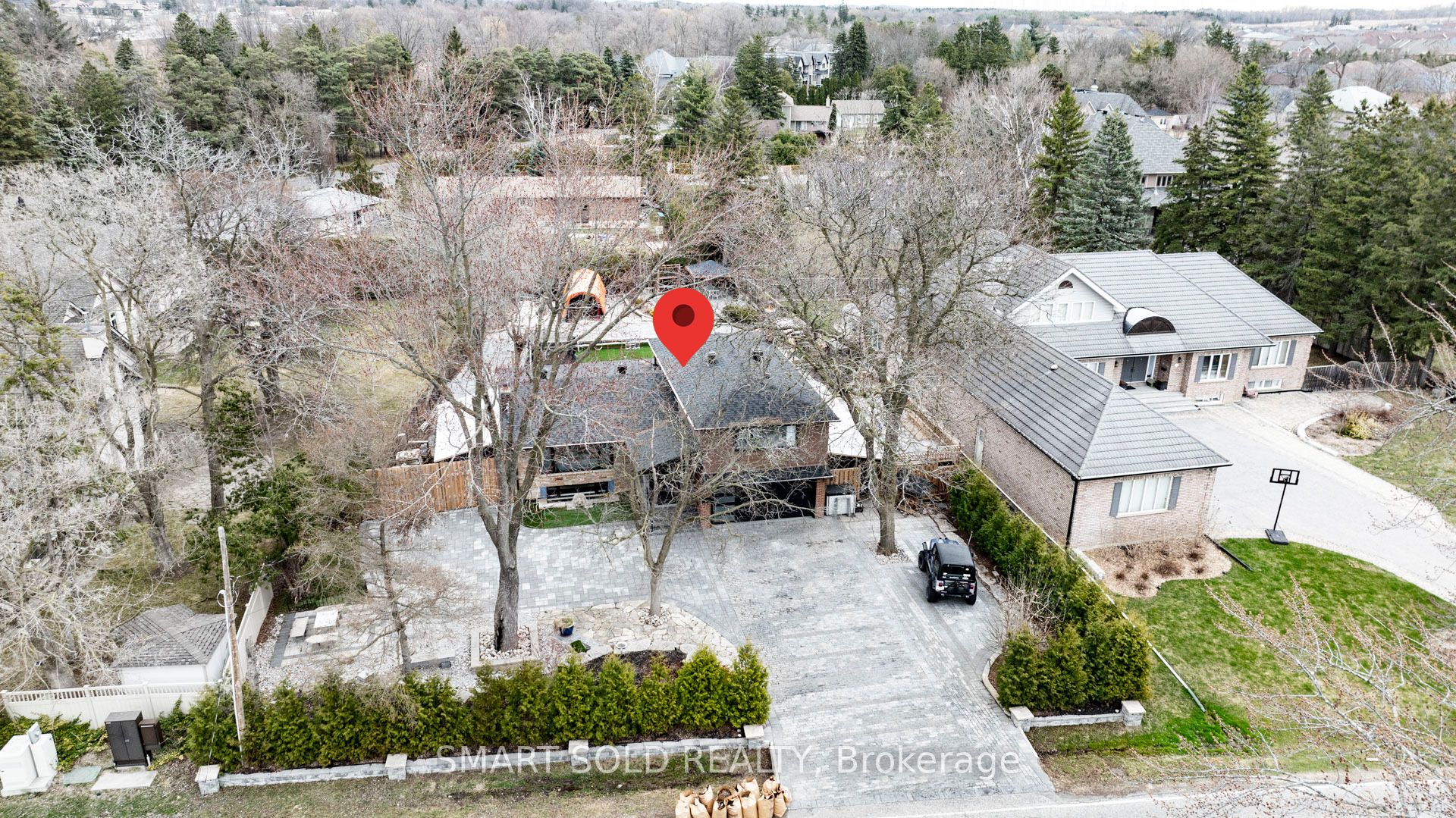 9 Oakcrest Avenue Property Photo 1