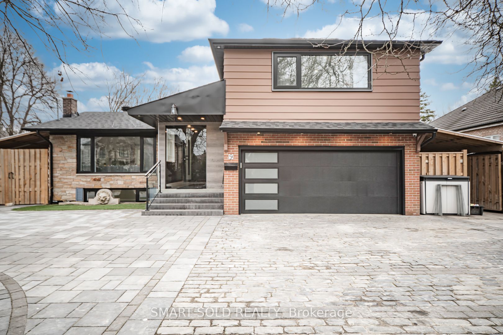 9 Oakcrest Avenue Property Photo 3