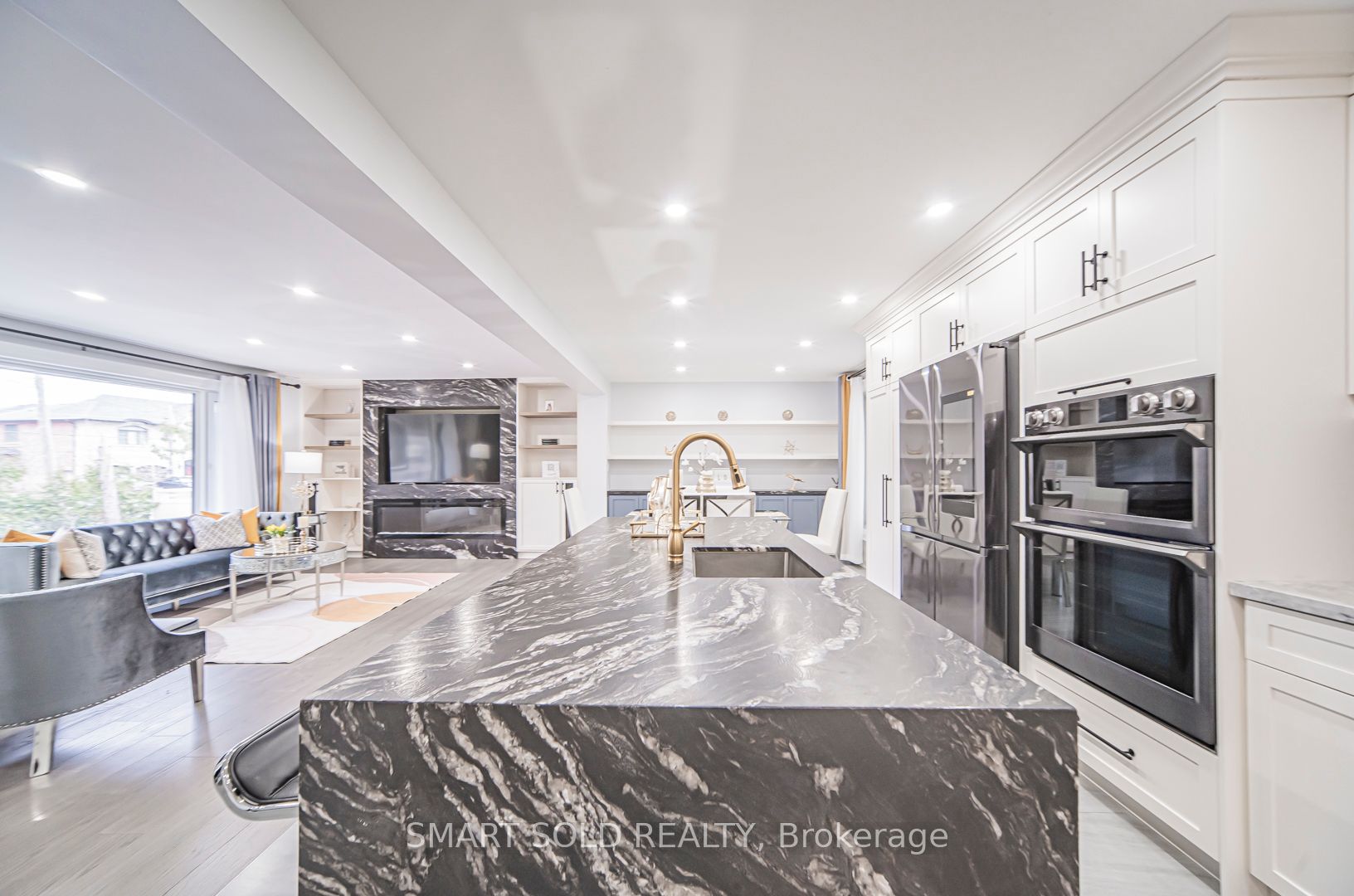9 Oakcrest Avenue Property Photo 16