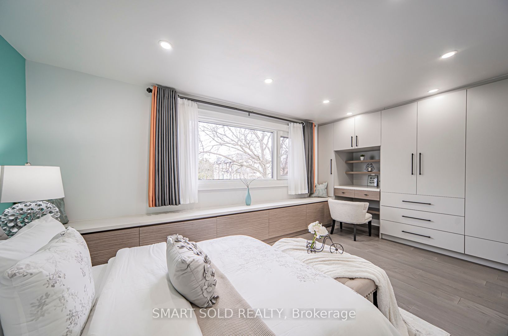 9 Oakcrest Avenue Property Photo 20
