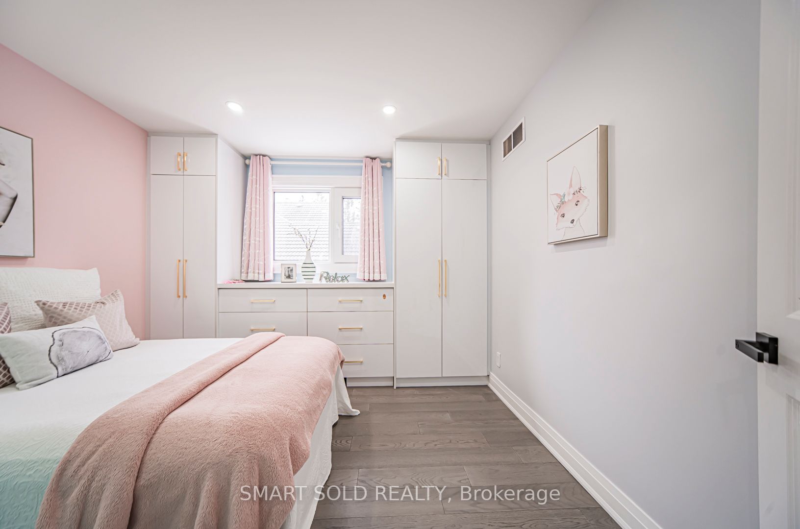 9 Oakcrest Avenue Property Photo 22