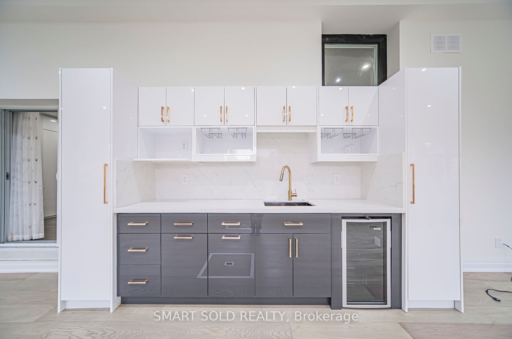 9 Oakcrest Avenue Property Photo 33