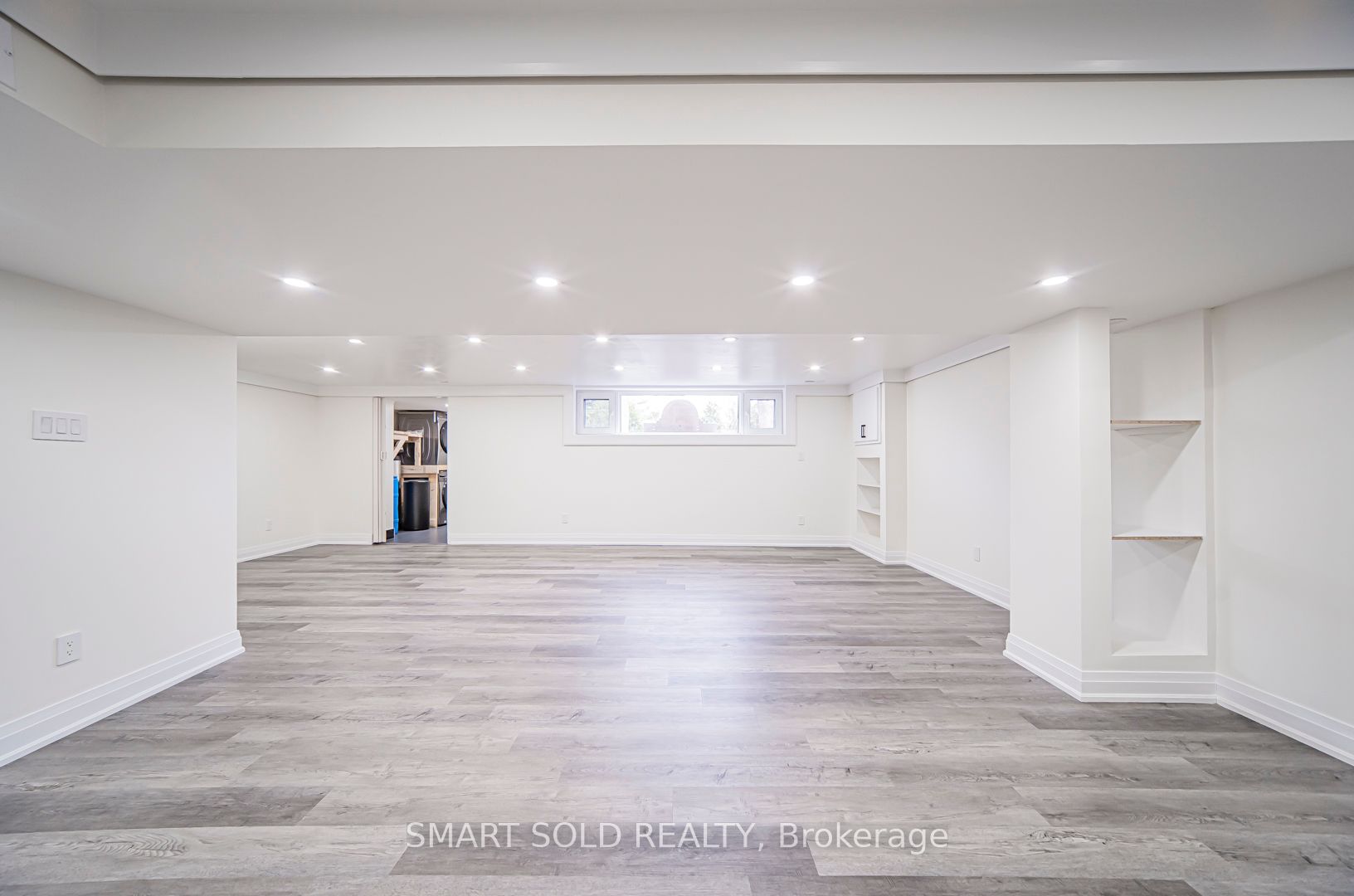 9 Oakcrest Avenue Property Photo 34