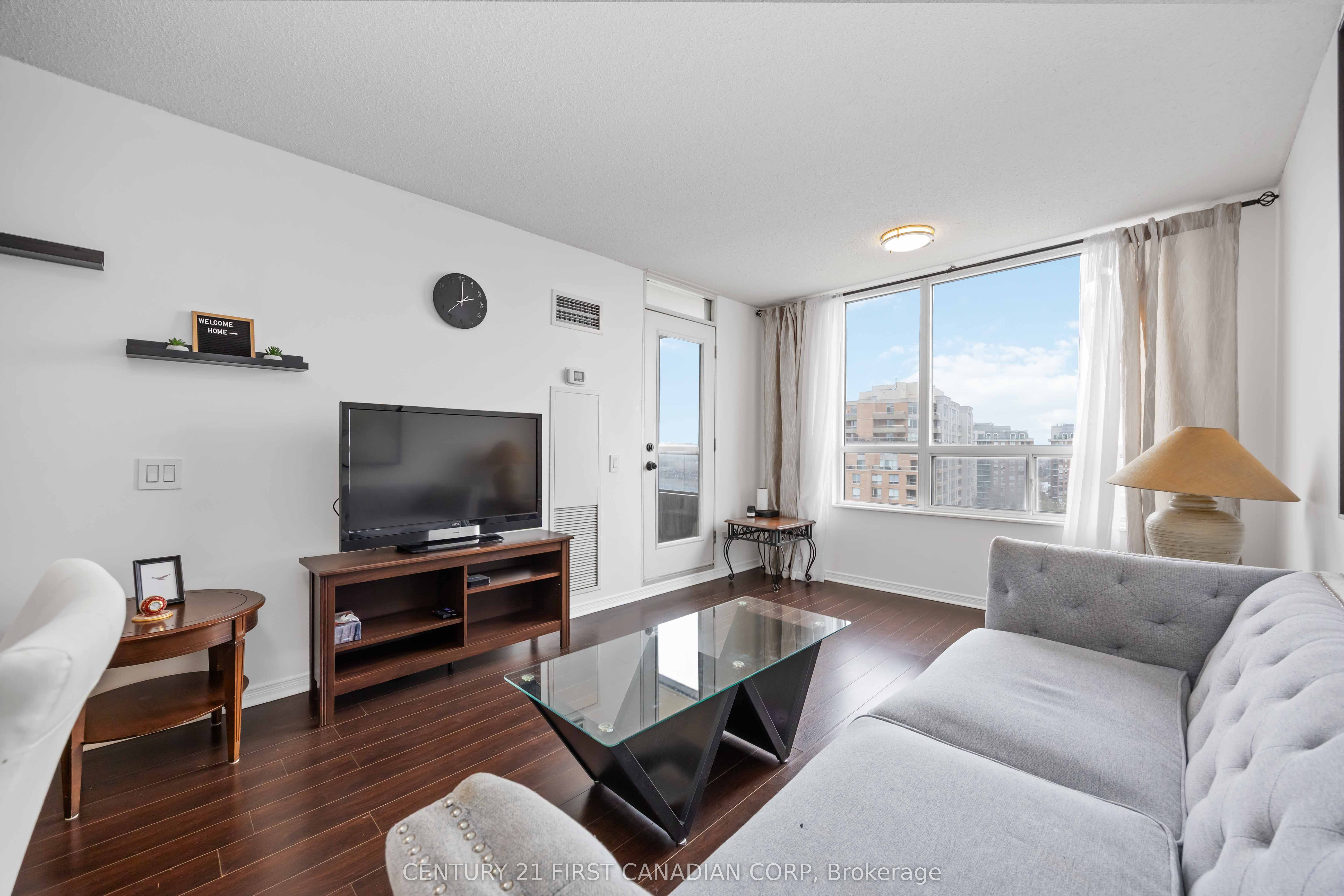 #1112 - 9 Northern Hts Drive Property Photo 18