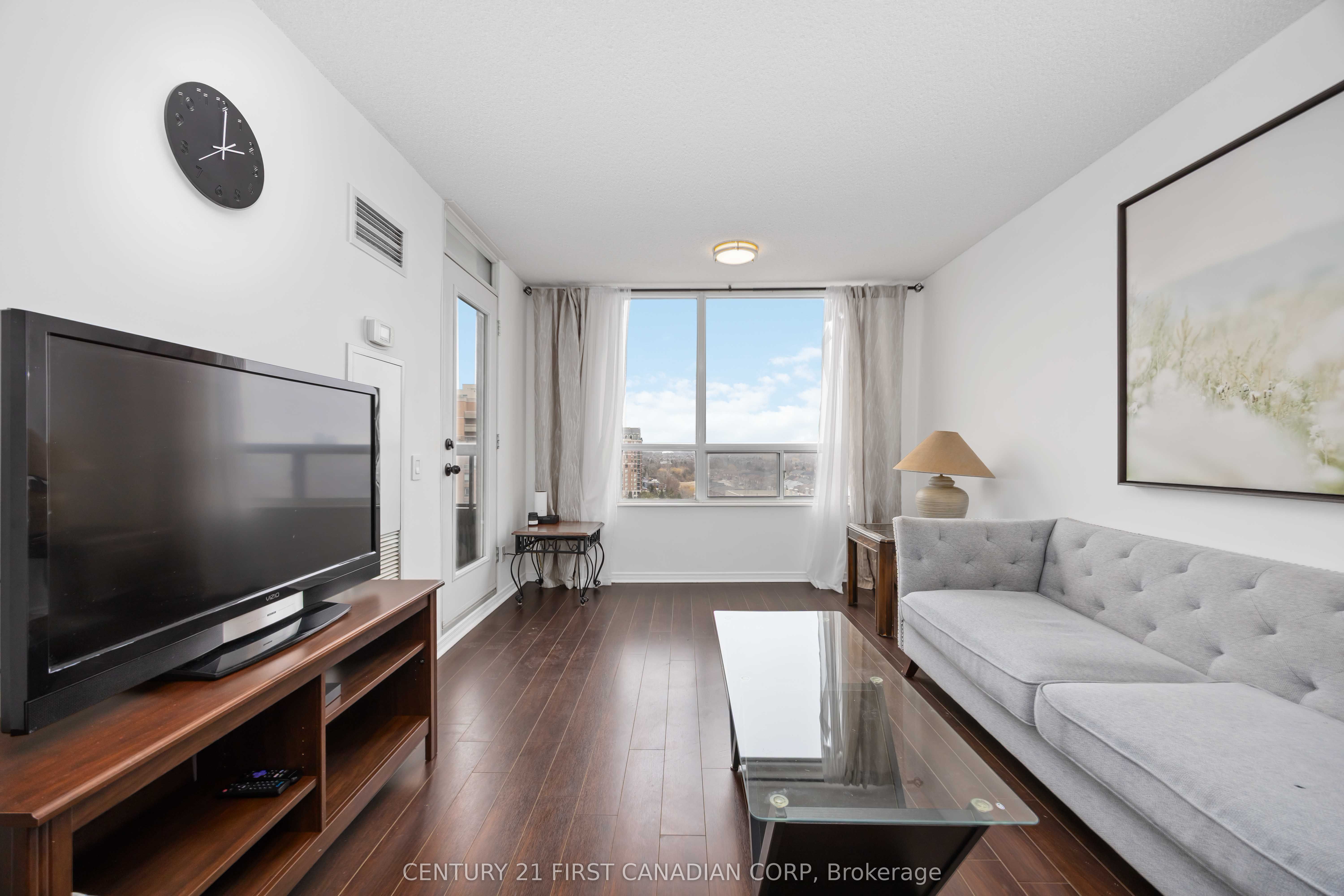 #1112 - 9 Northern Hts Drive Property Photo 19
