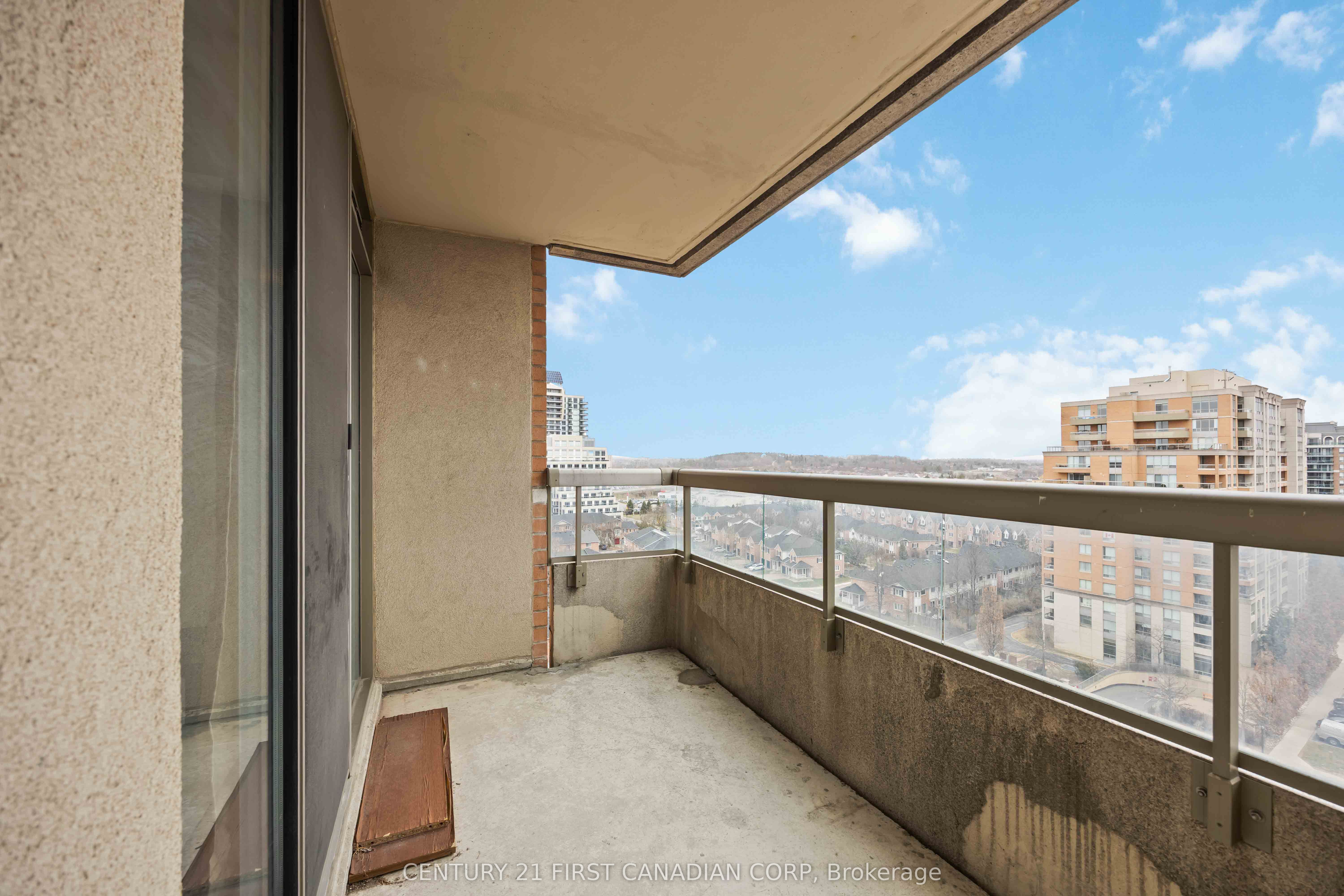 #1112 - 9 Northern Hts Drive Property Photo 24