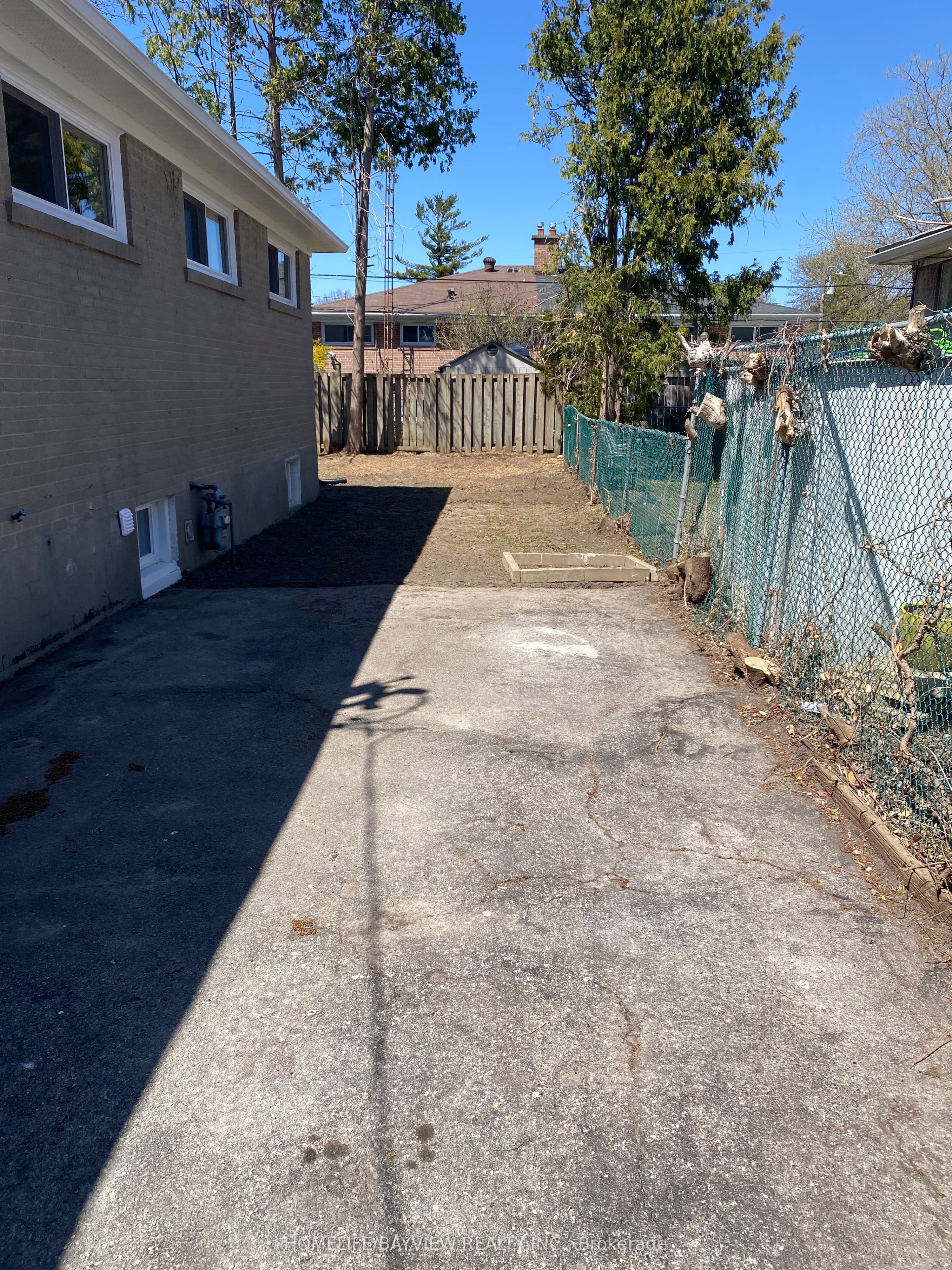 245 Alsace Road Property Photo 4