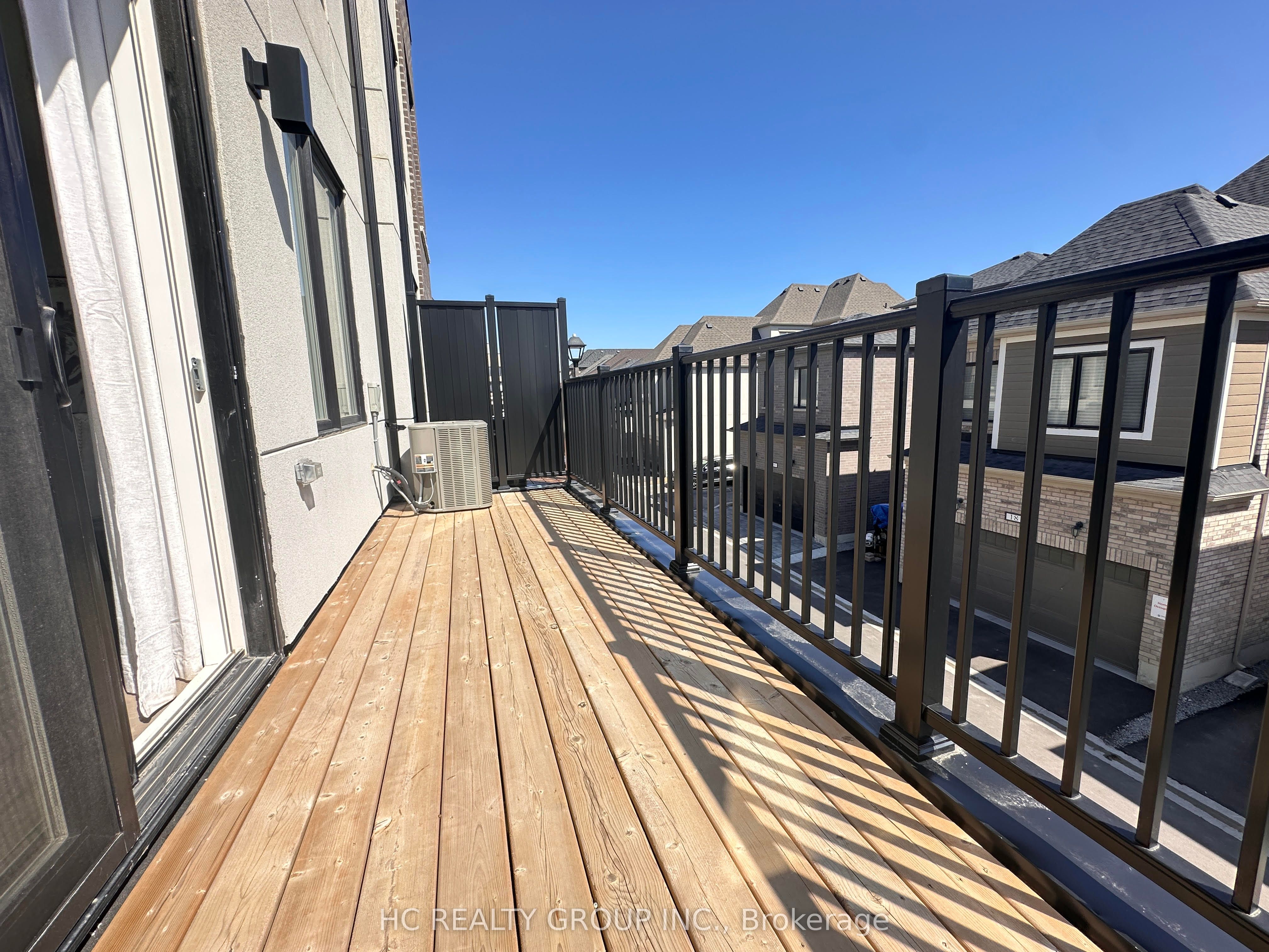 13 Guardhouse Crescent Property Photo 9