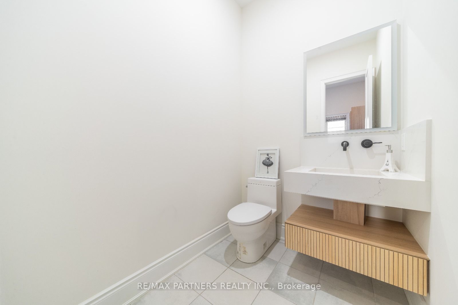 197 Steam Whistle Drive Property Photo 15