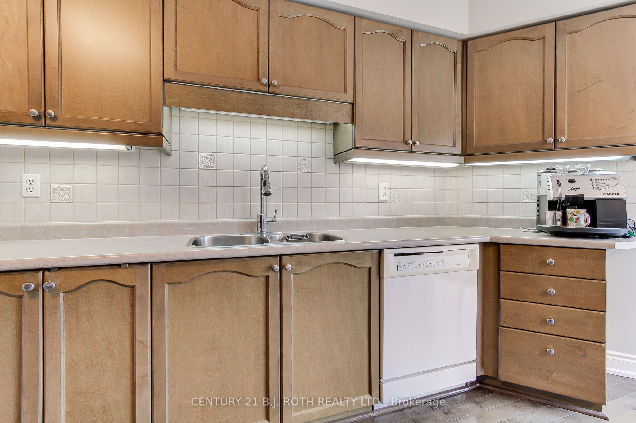 484 Menczel Crescent Property Photo 13