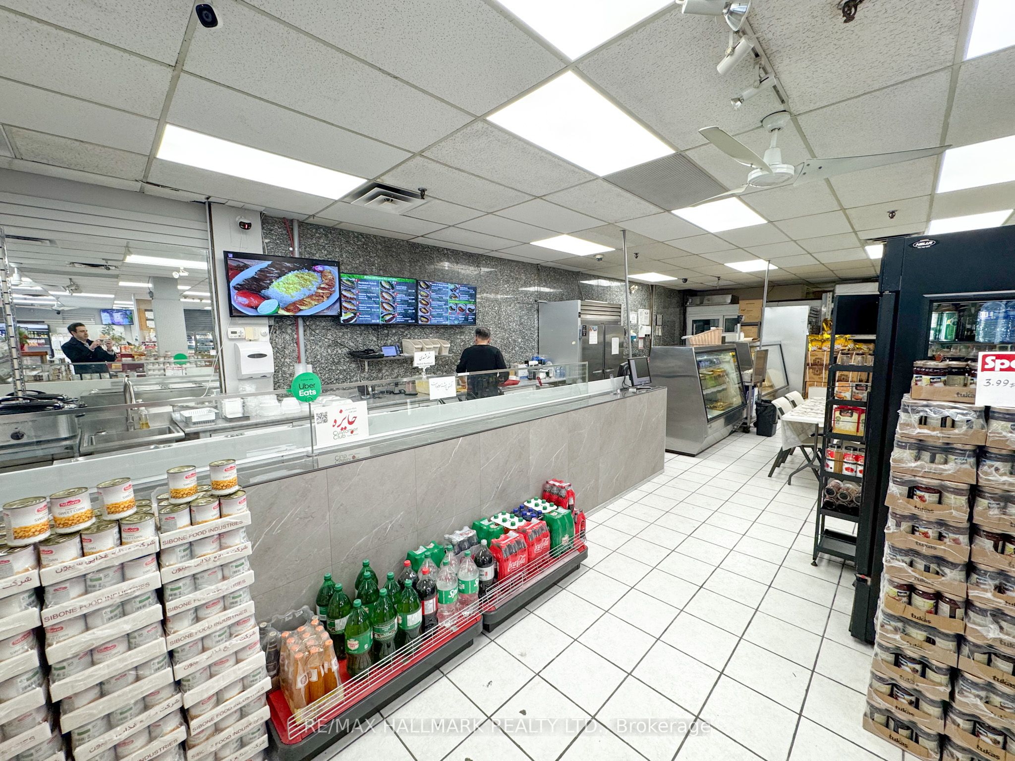 7327 Yonge Street Property Photo 13
