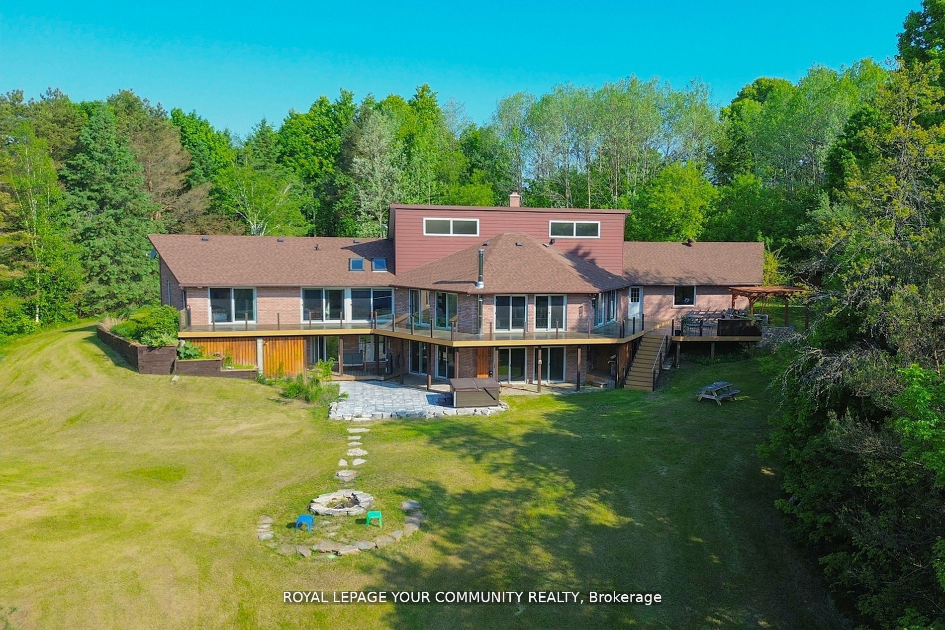 4997 Davis Drive Property Photo 2