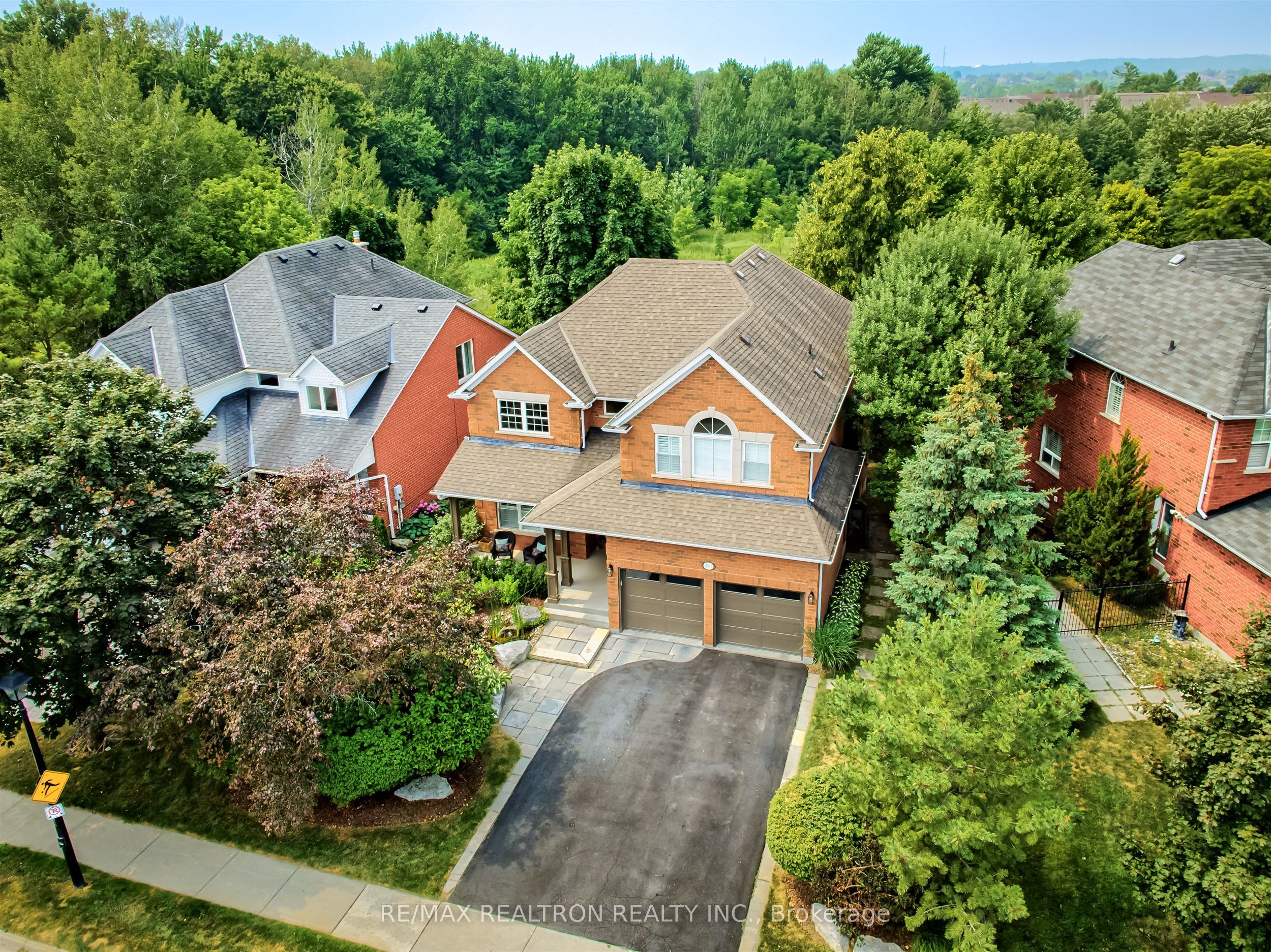 870 Shadrach Drive Property Photo 1