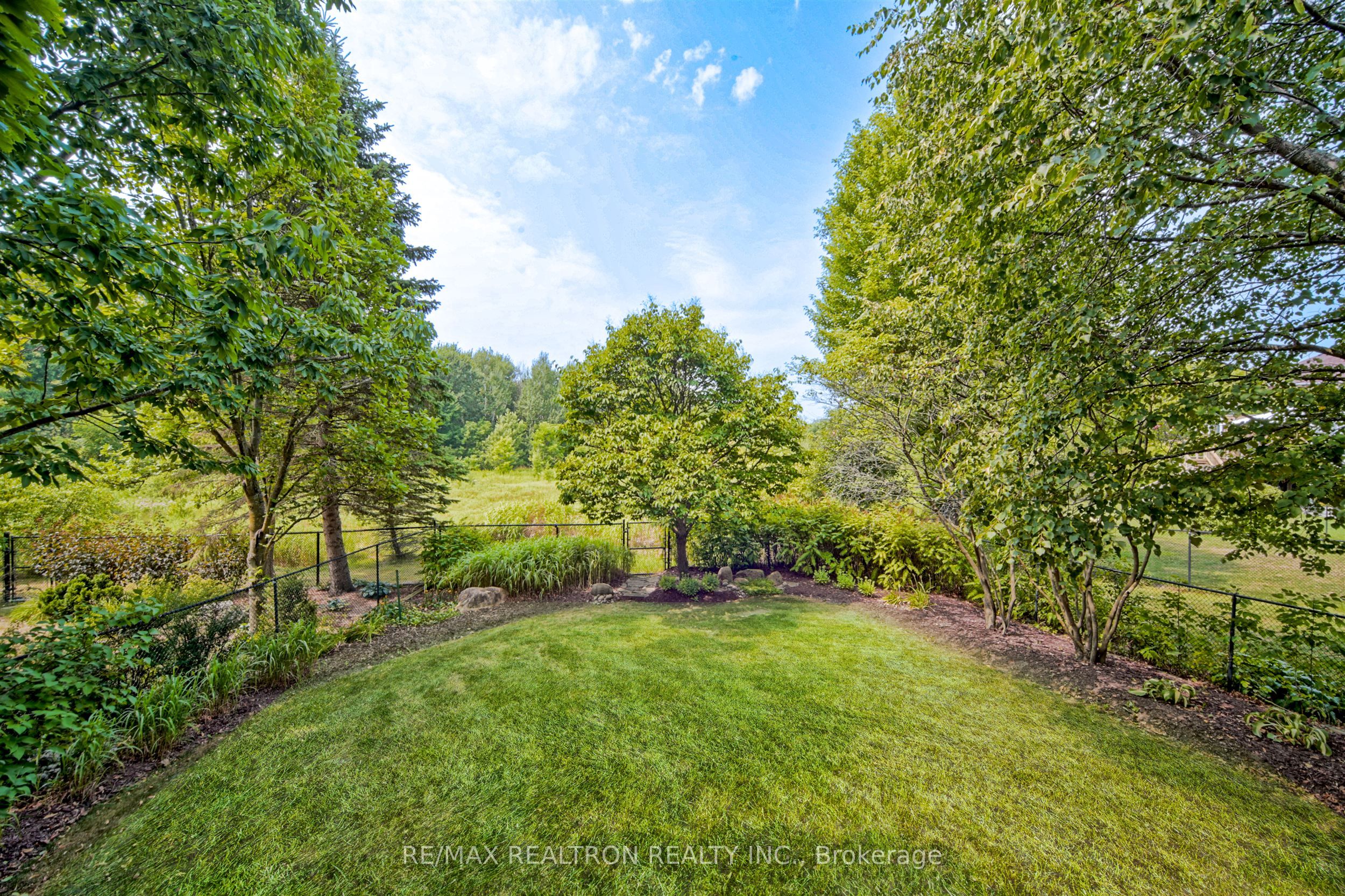 870 Shadrach Drive Property Photo 4