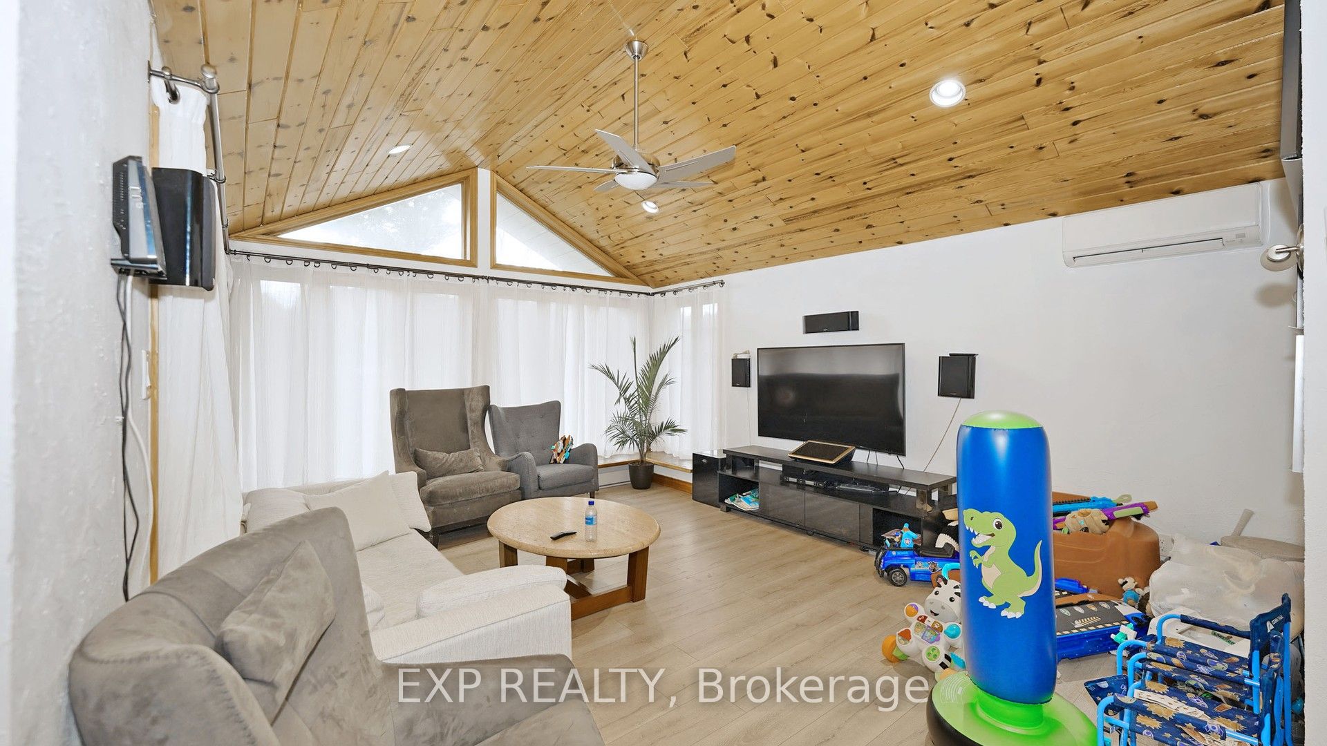 3125 Vandorf Side Road Property Photo 20