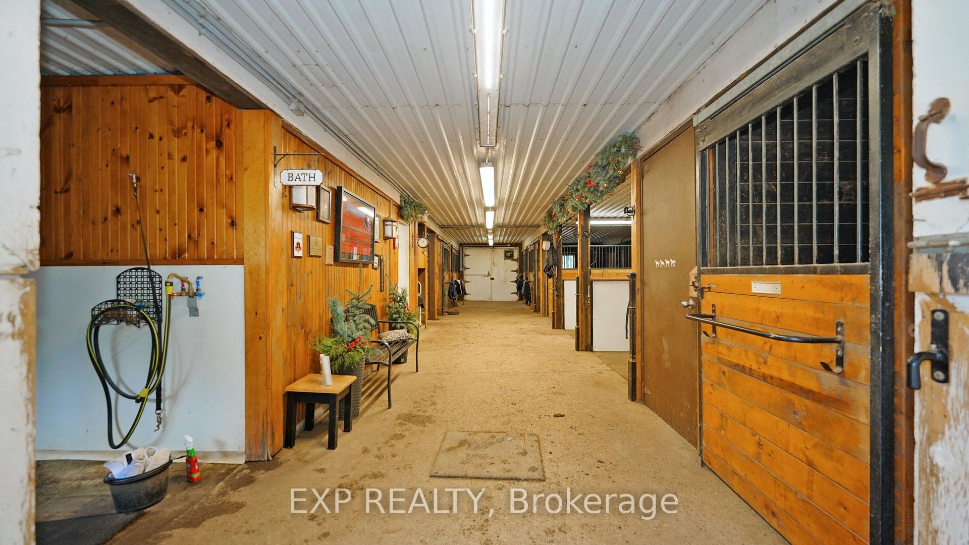 3125 Vandorf Side Road Property Photo 27