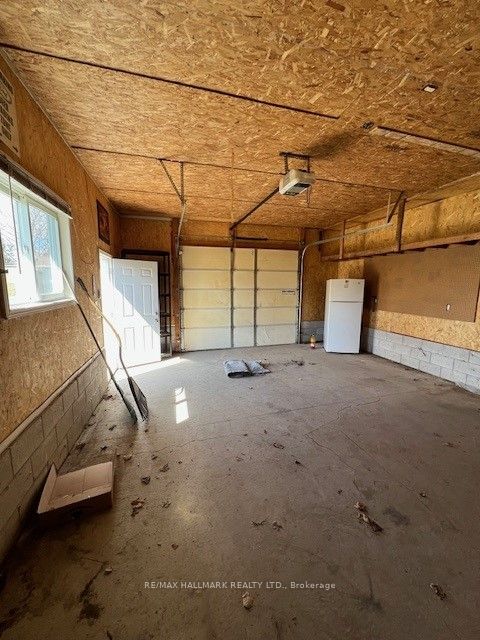 1527 Killarney Beach Road Property Photo 24