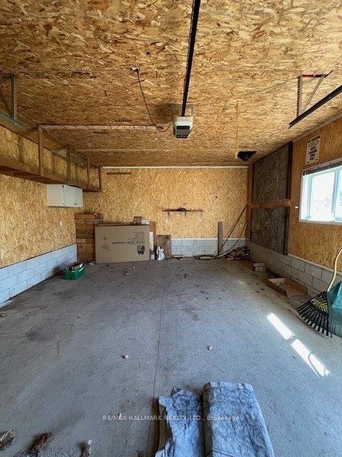 1527 Killarney Beach Road Property Photo 25