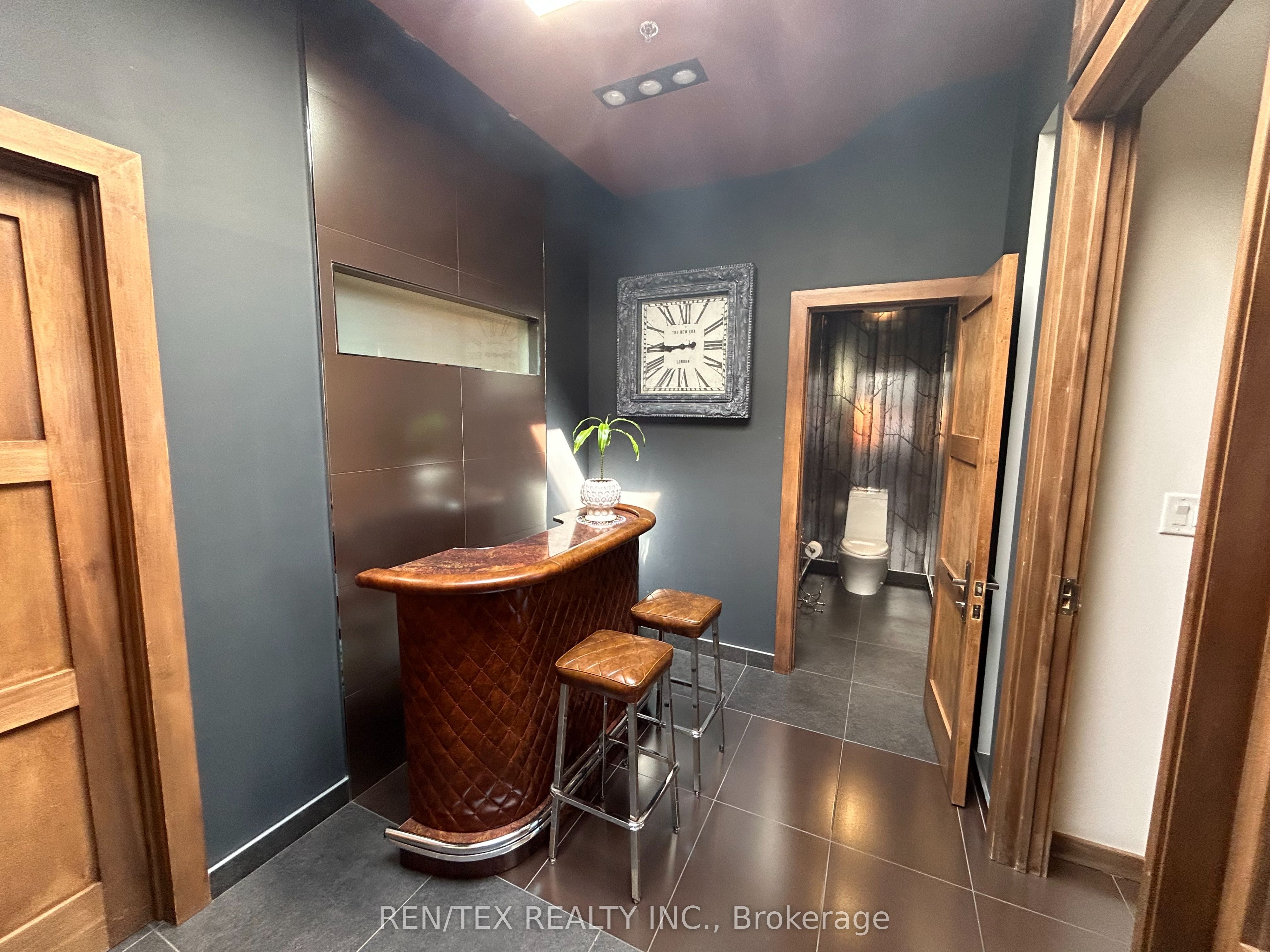 7600 Highway 27 Avenue 7b Property Photo 3