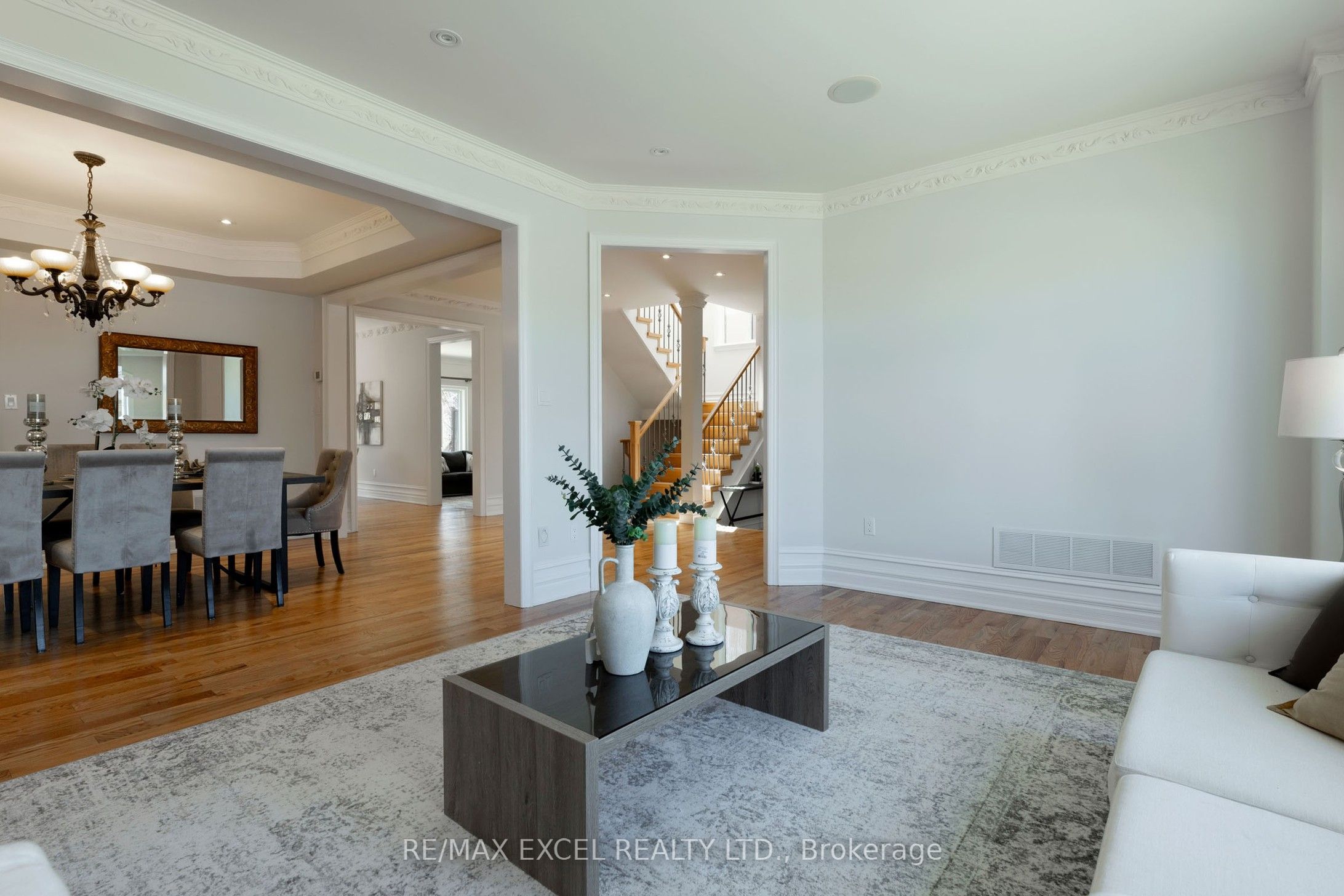 25 Oak Avenue Property Photo 5