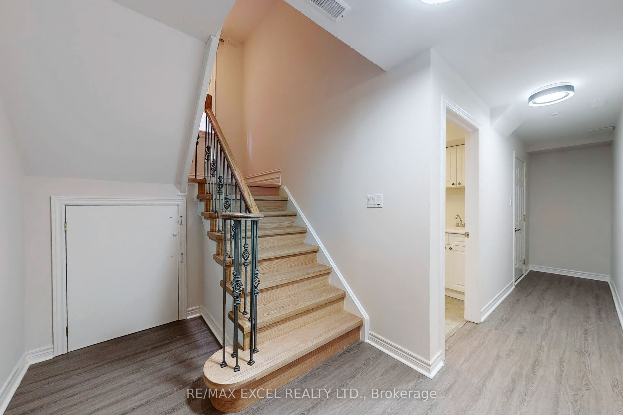 25 Oak Avenue Property Photo 44