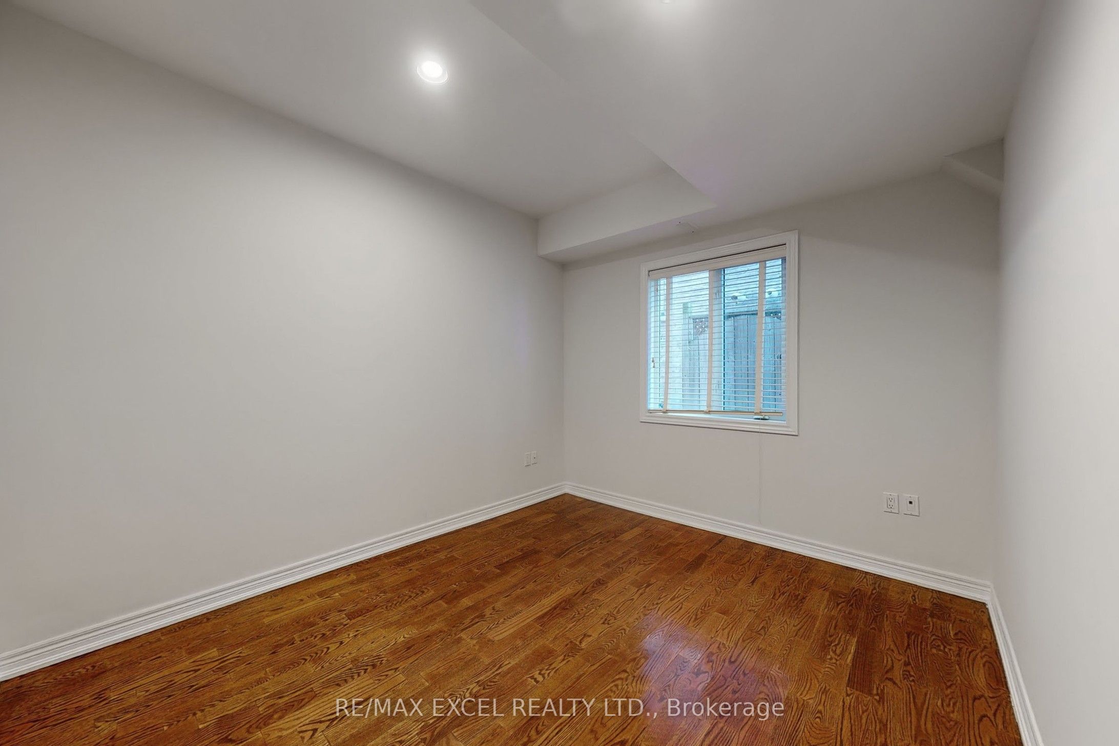 25 Oak Avenue Property Photo 46