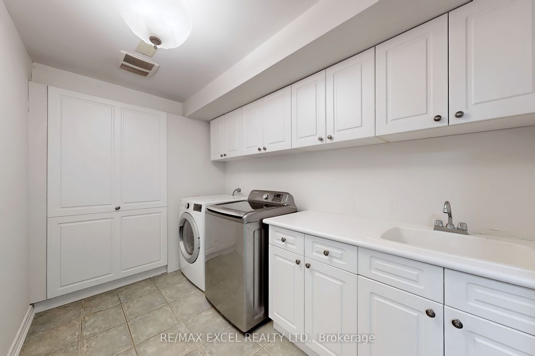 25 Oak Avenue Property Photo 47