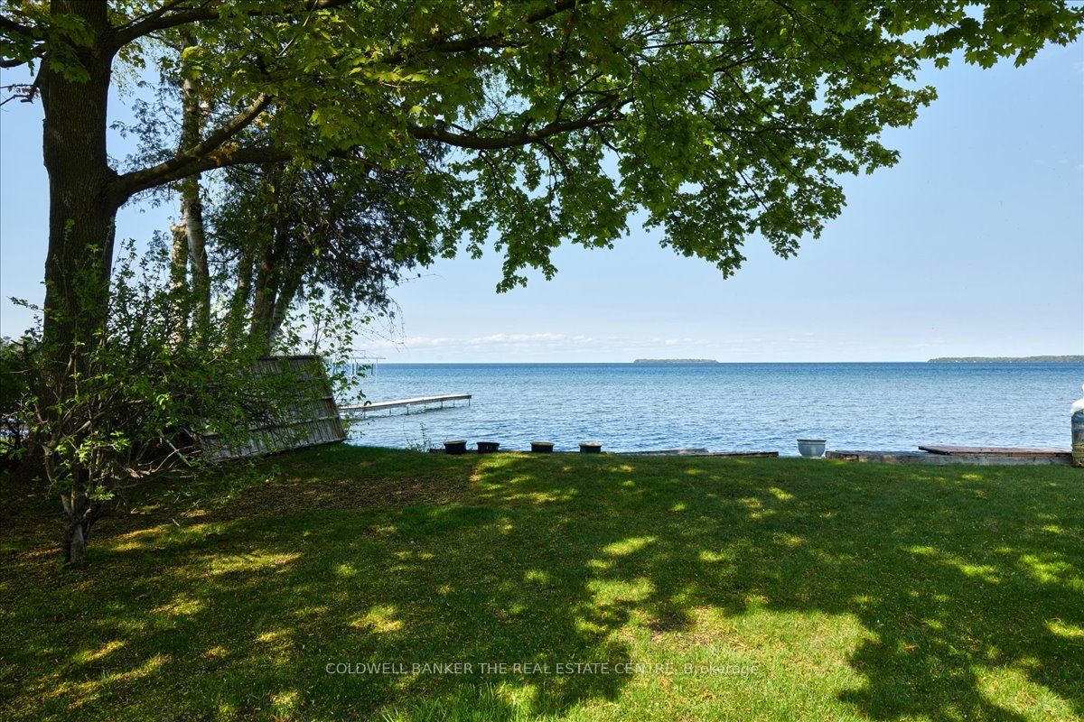 864 7th Line Property Photo