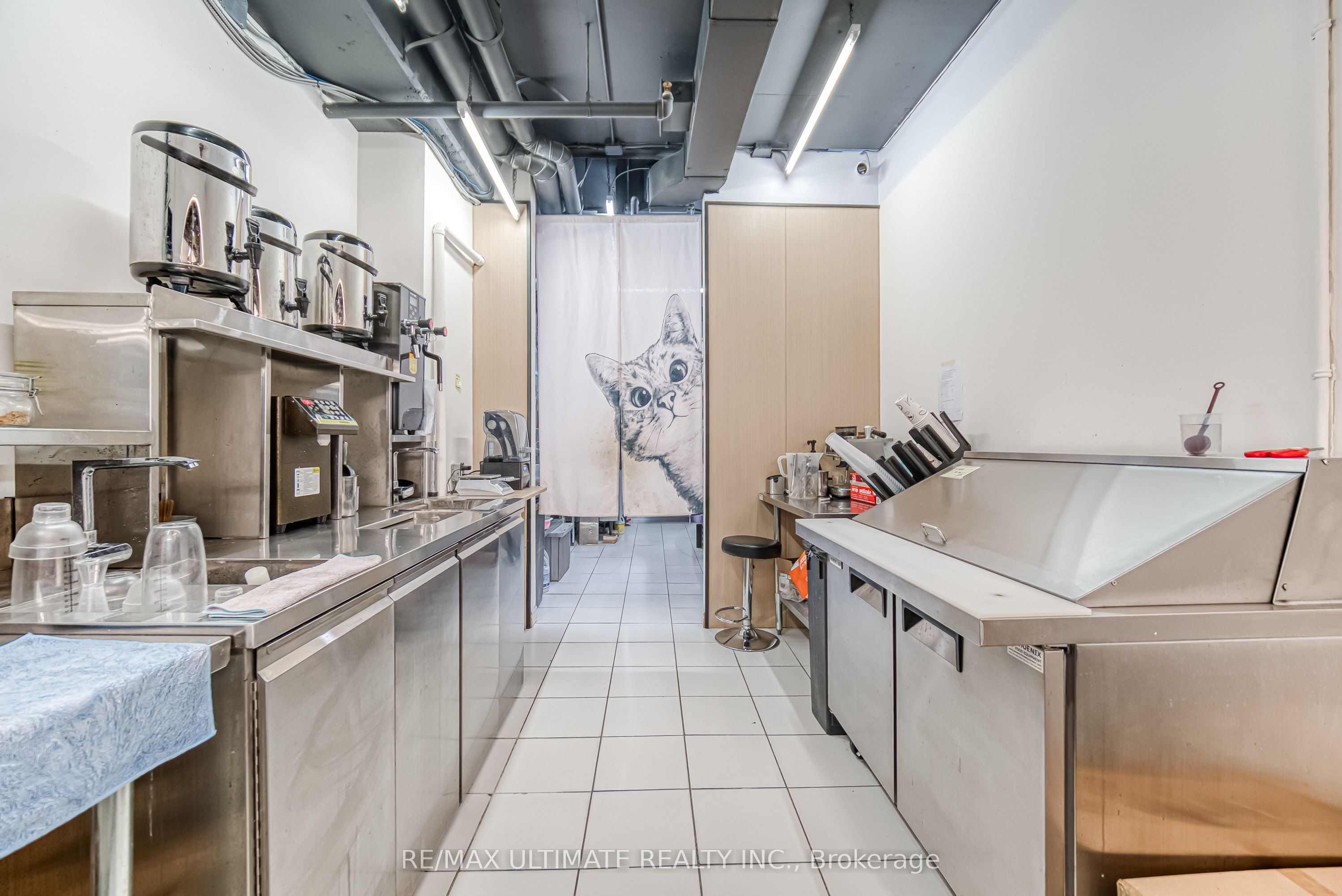 #1 - 7181 Yonge Street Property Photo 11