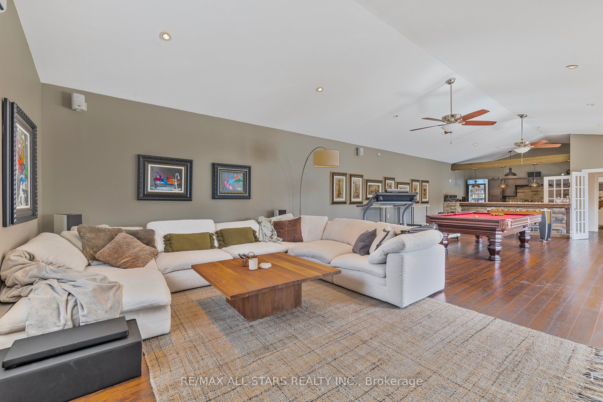 25956 Mccowan Road Property Photo 15