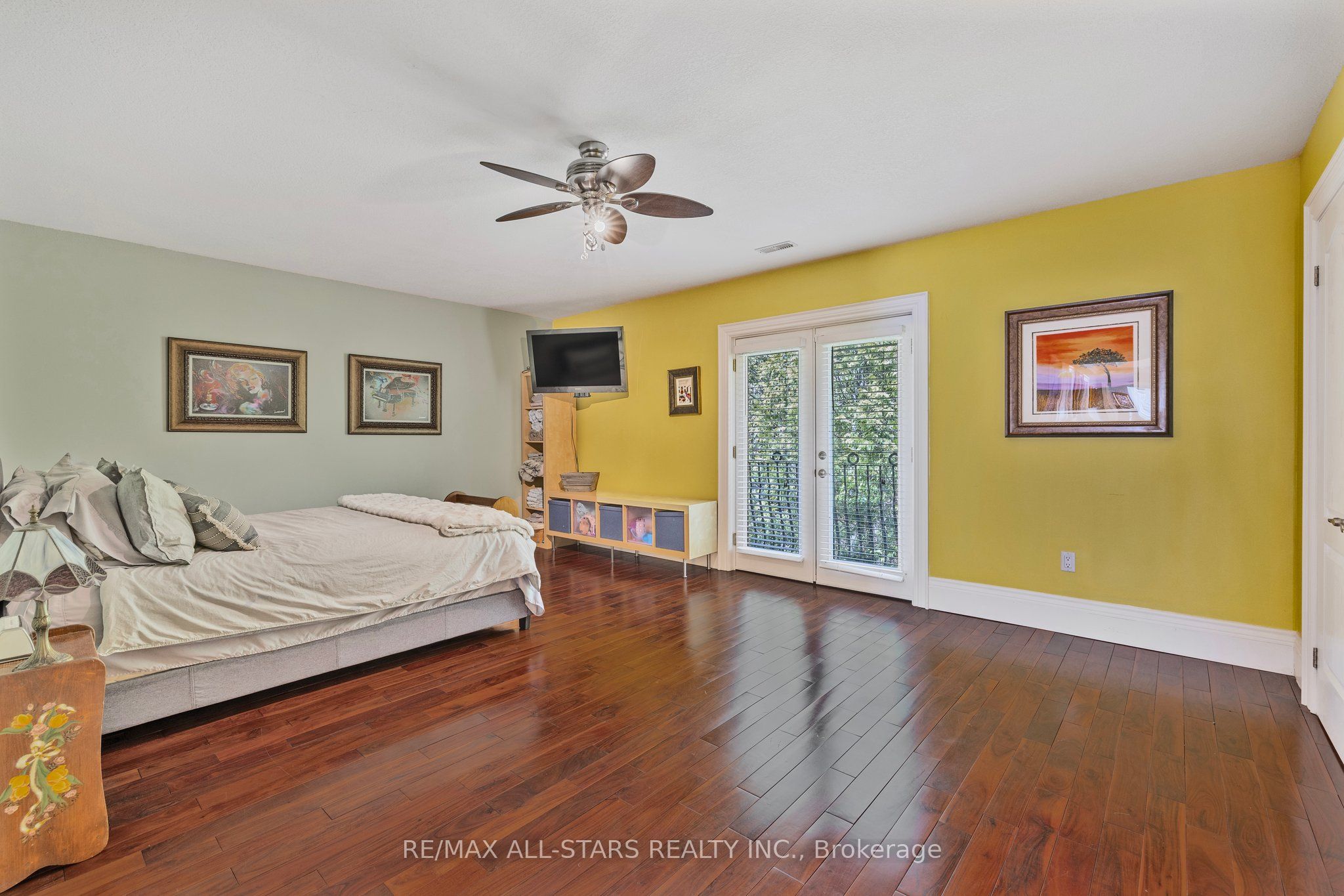 25956 Mccowan Road Property Photo 17