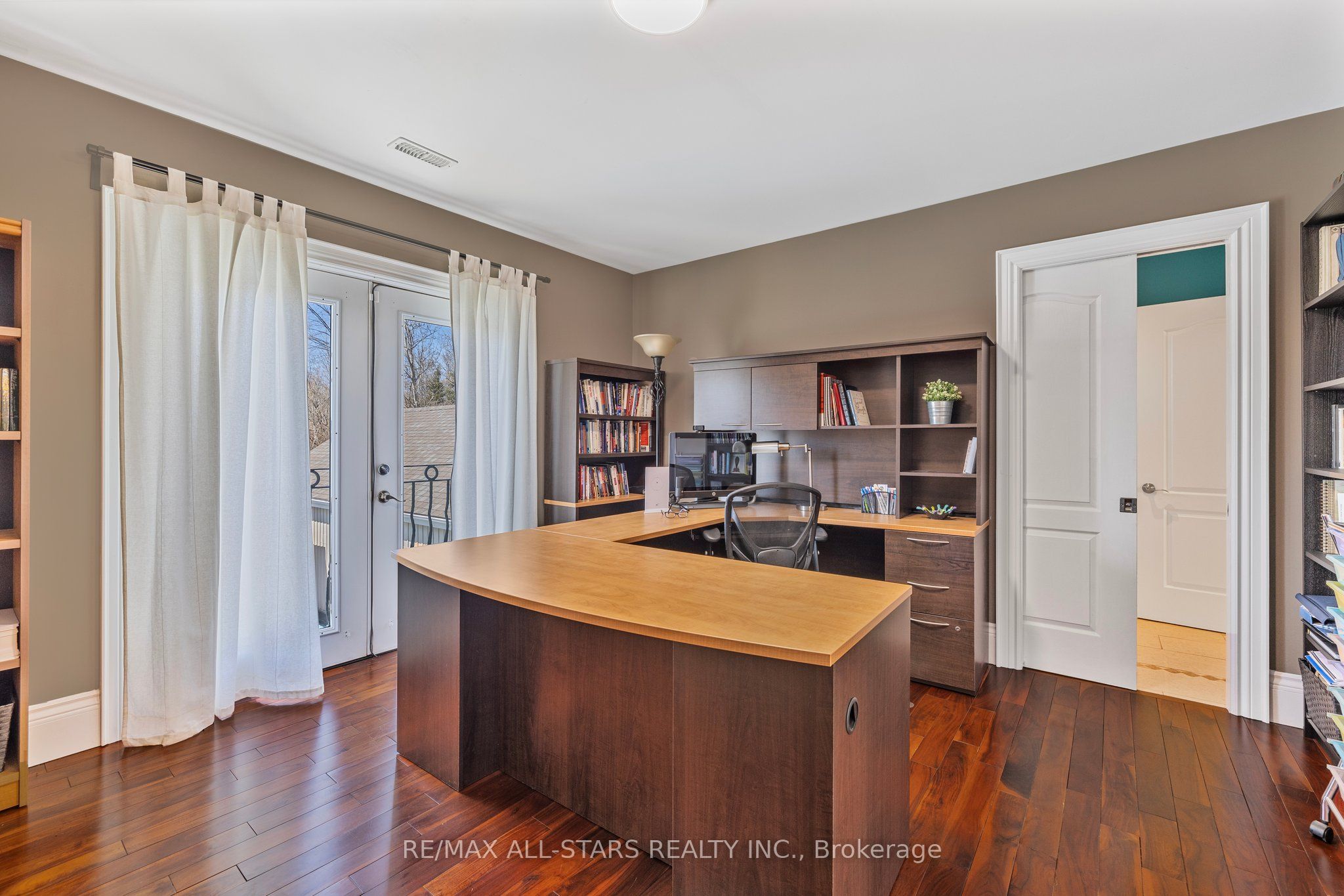 25956 Mccowan Road Property Photo 18