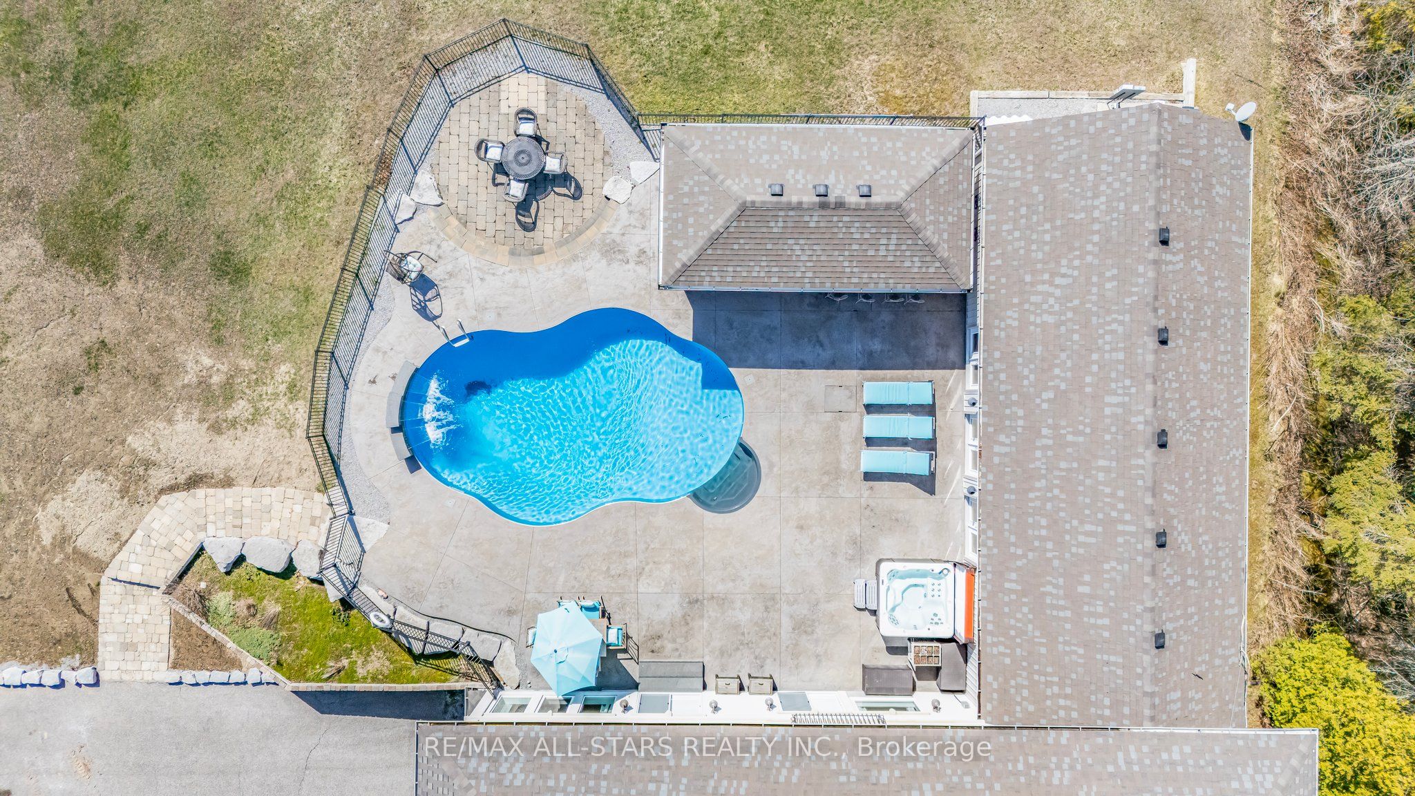 25956 Mccowan Road Property Photo 27