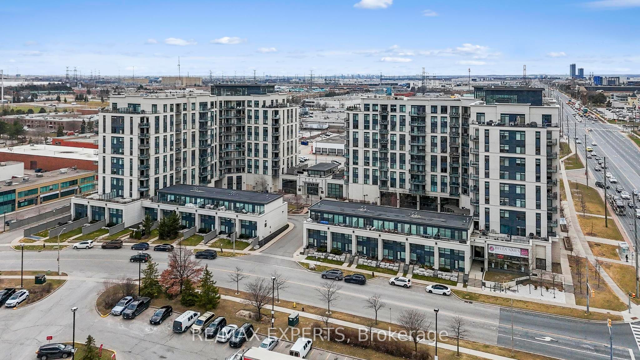 Woodbridge Real Estate Listings Main Image