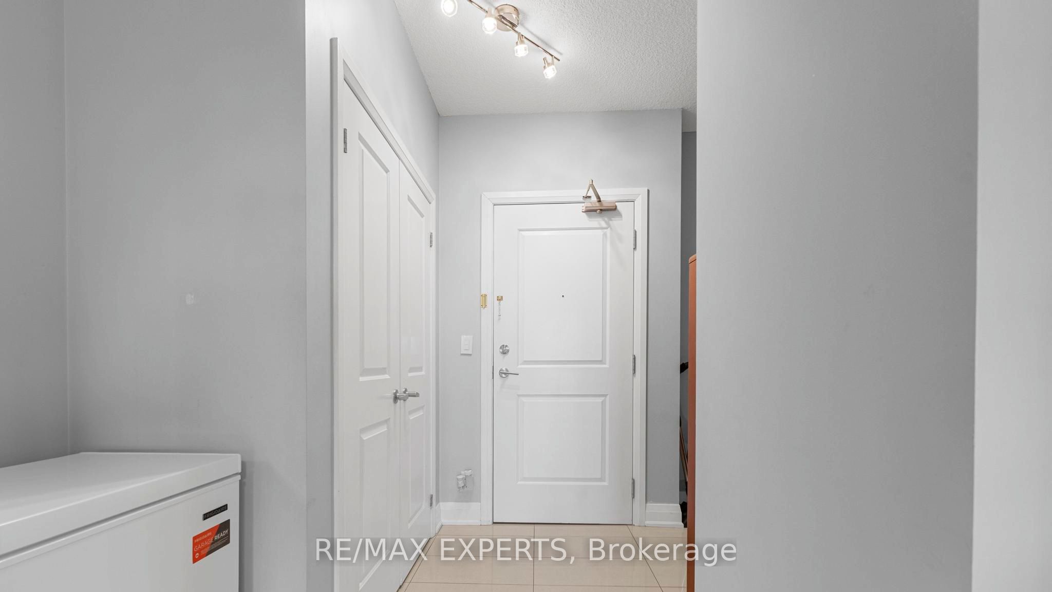 12 Woodstream Boulevard 201 Property Photo 4