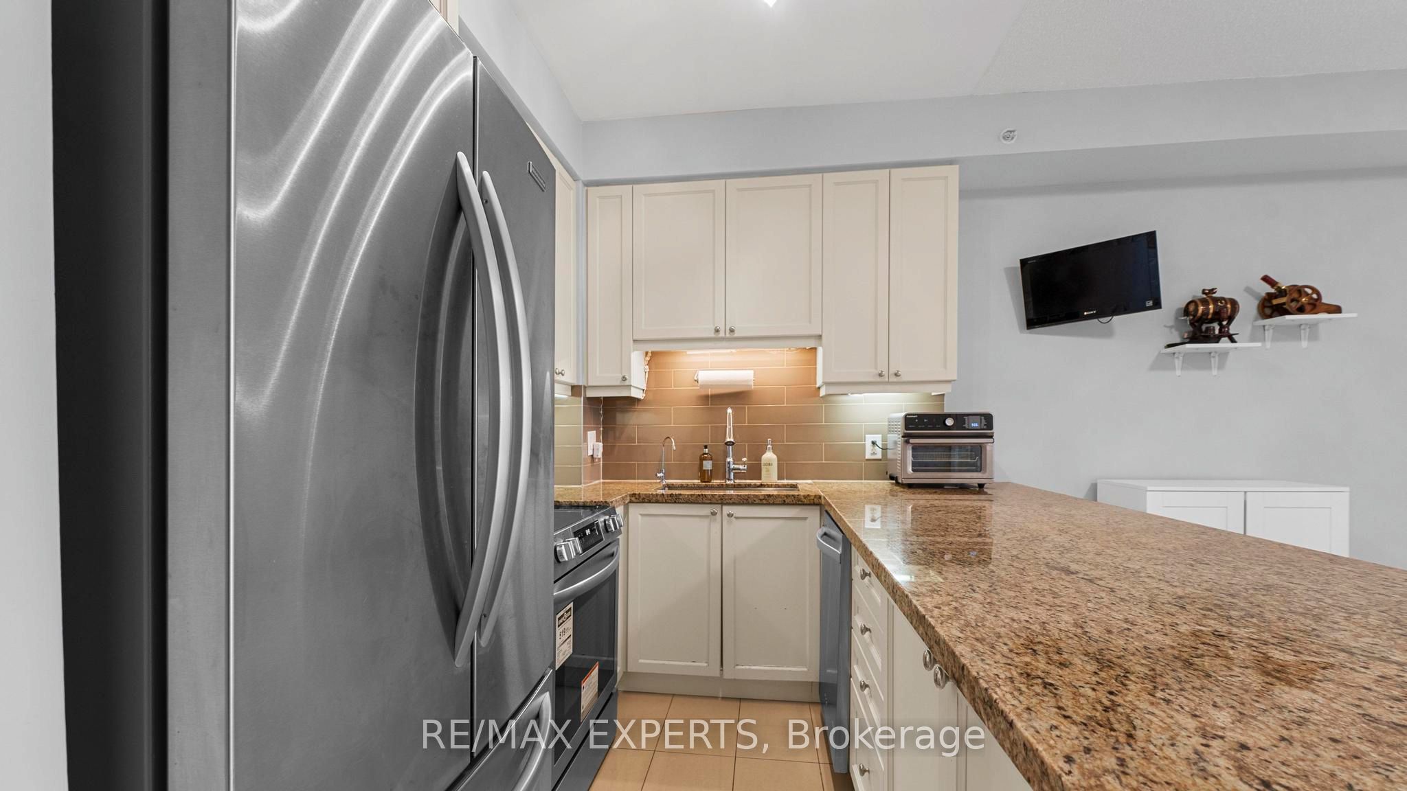 12 Woodstream Boulevard 201 Property Photo 6
