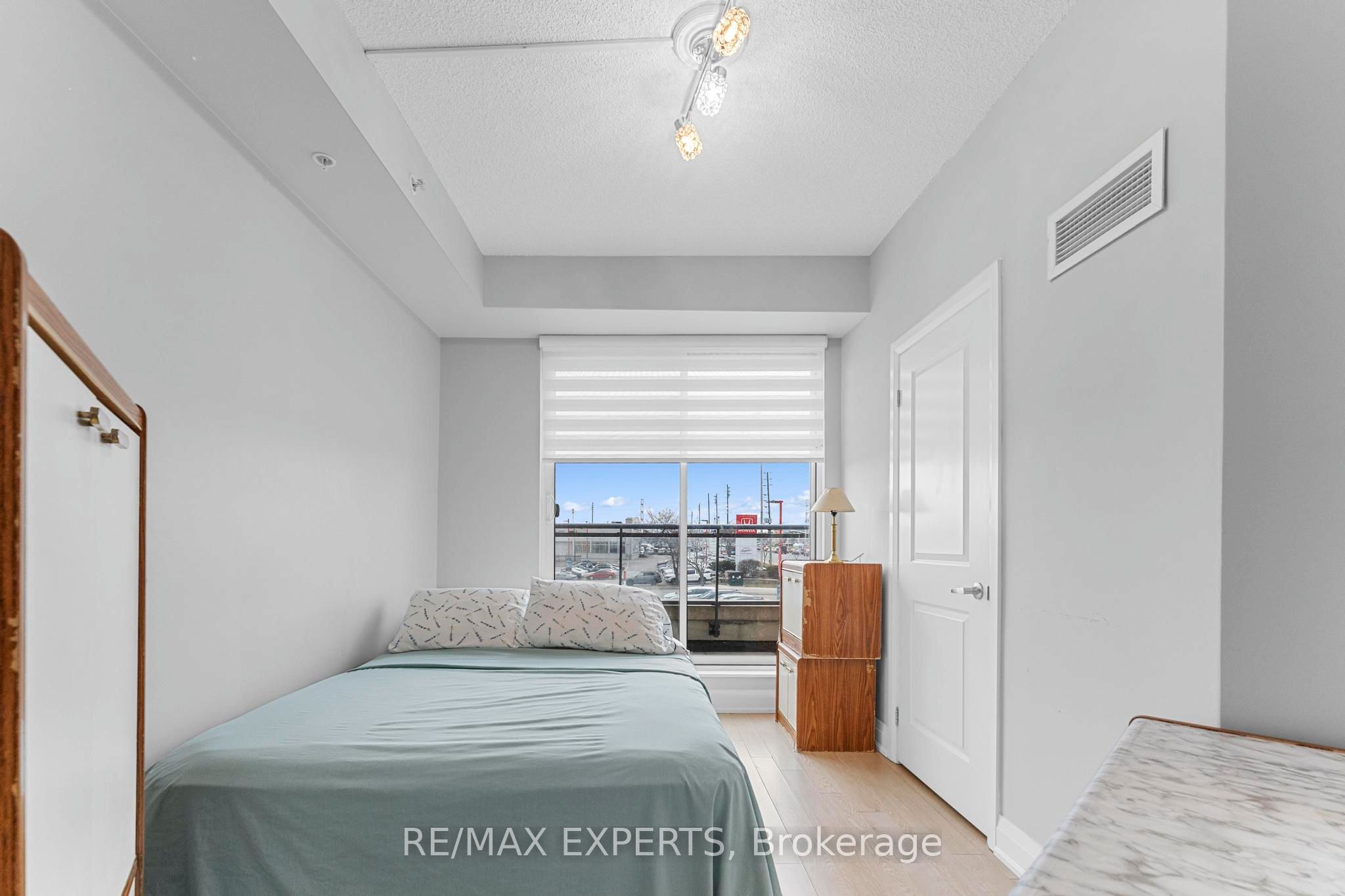 12 Woodstream Boulevard 201 Property Photo 14