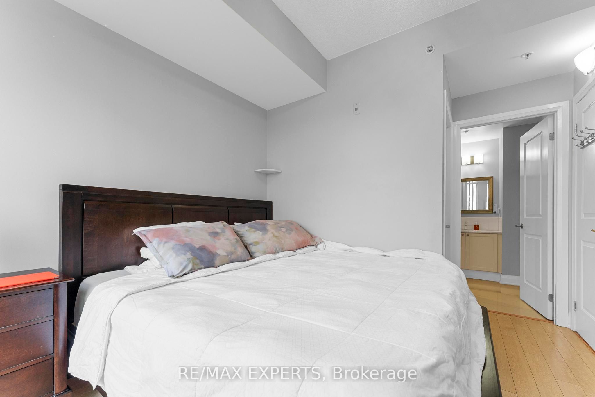 12 Woodstream Boulevard 201 Property Photo 16
