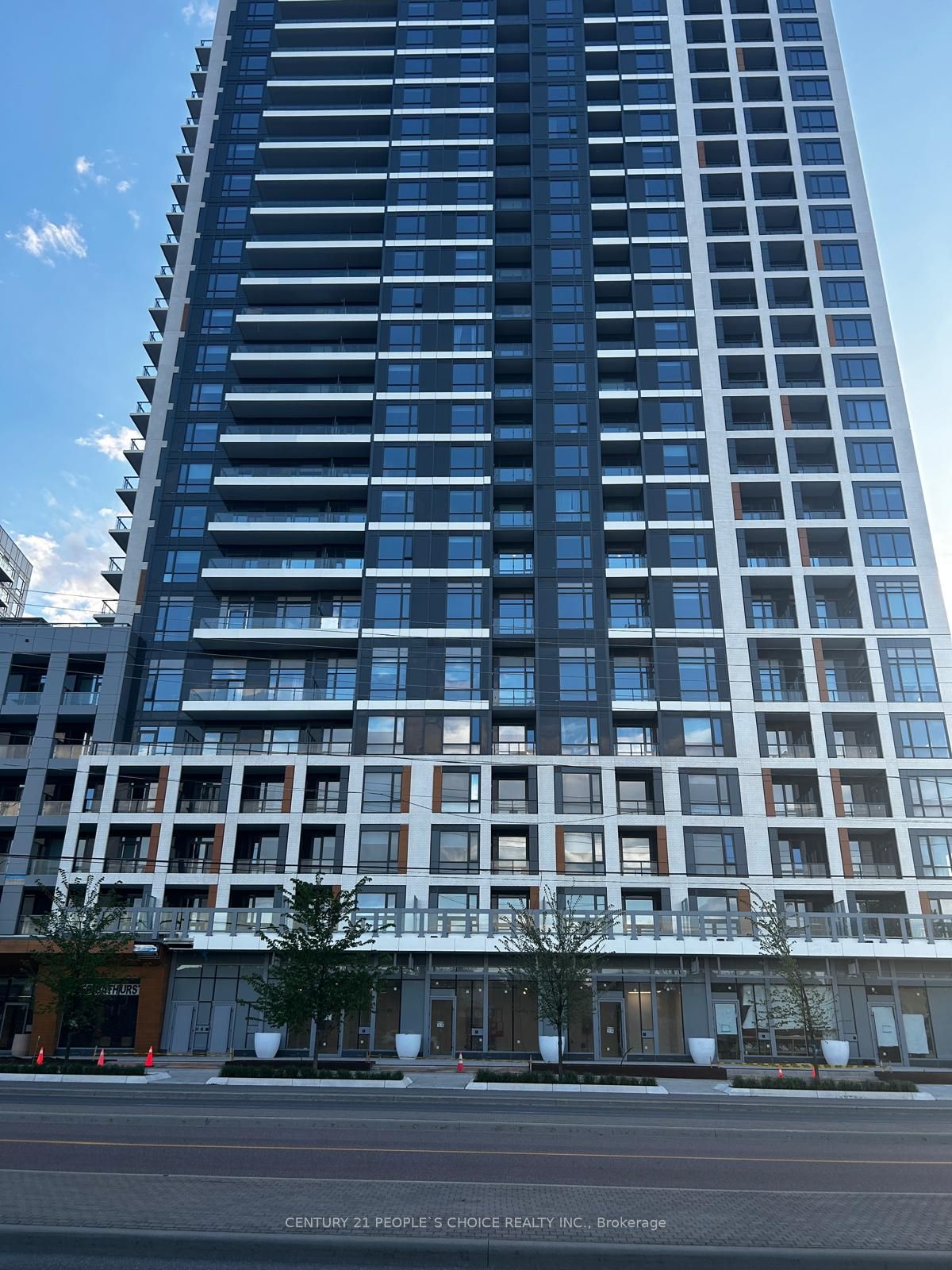 #1807 - 7950 Bathurst Street Property Photo 1