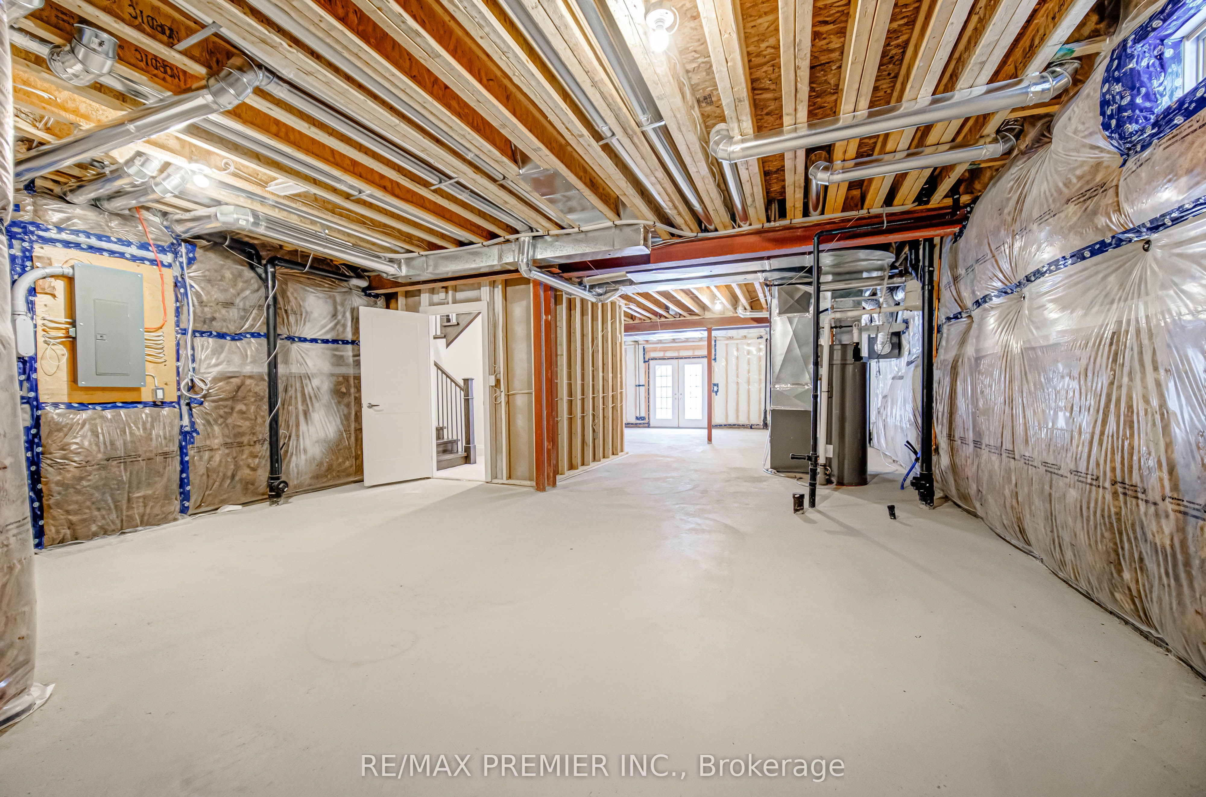 31 Bayberry Drive E Property Photo 43